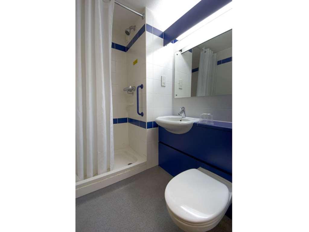Hotel Travelodge Eye 3*
