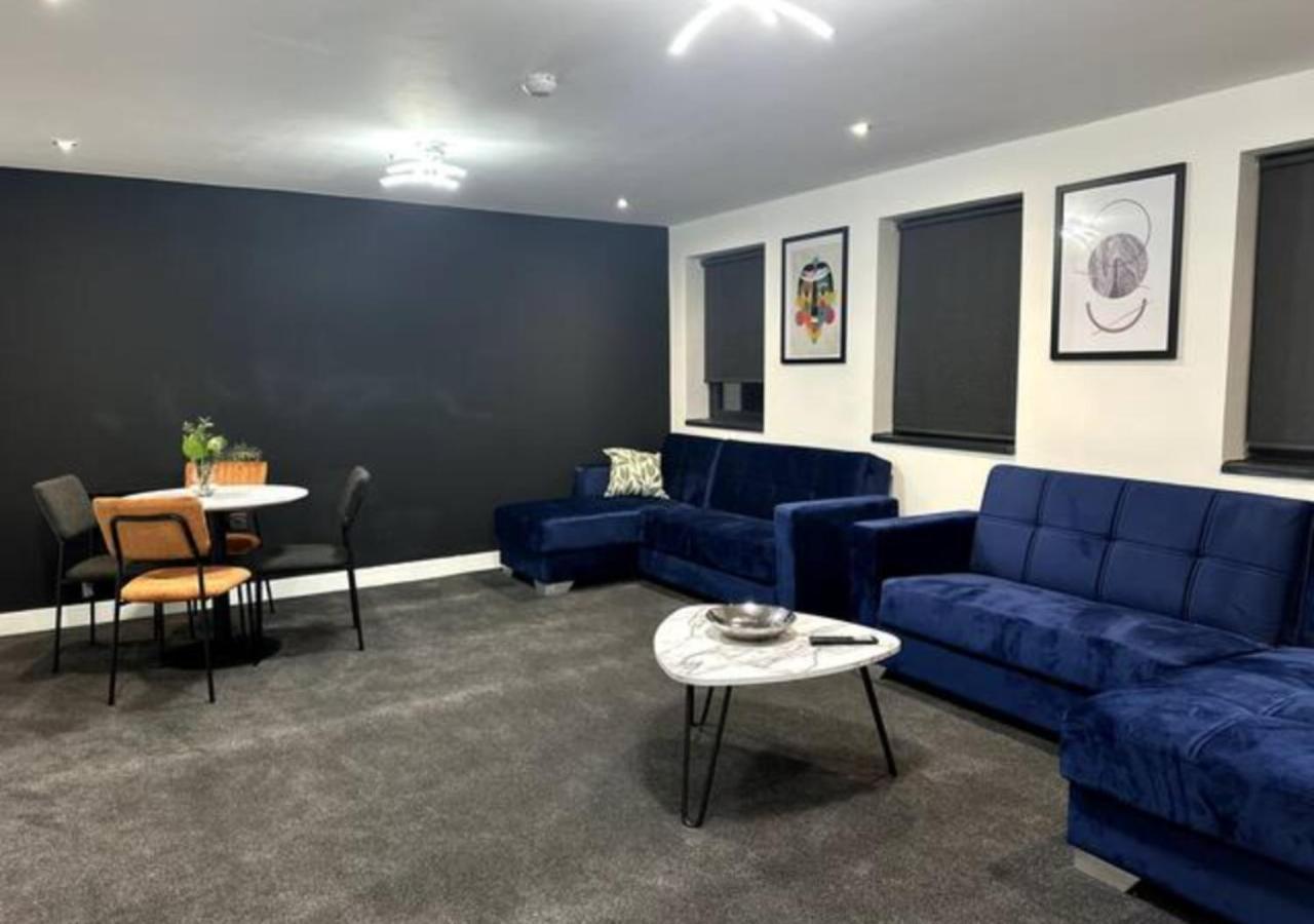 Superior 1-bed With 2 Sofa Beds Sleeps 6