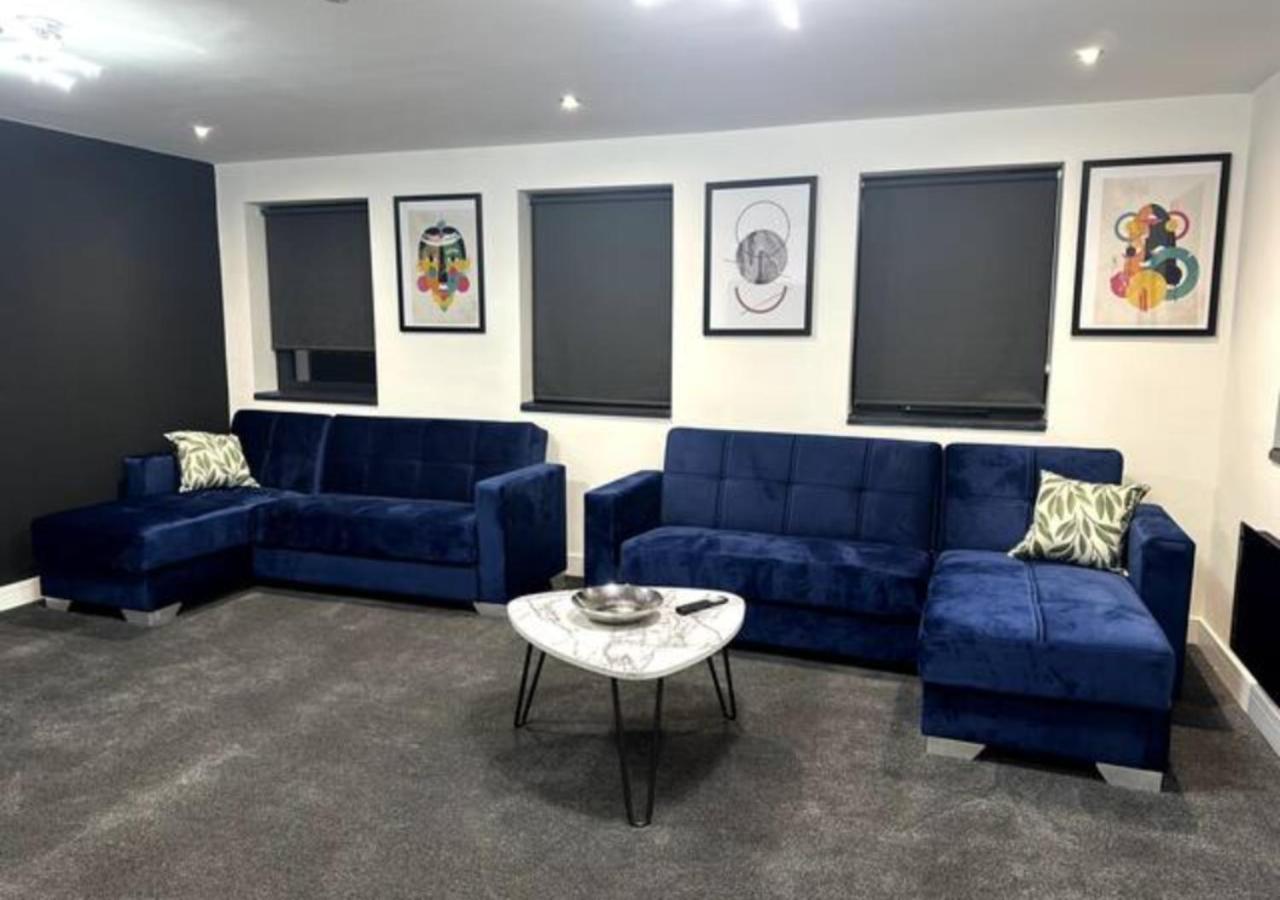 Superior 1-bed With 2 Sofa Beds Sleeps 6 Apartment *