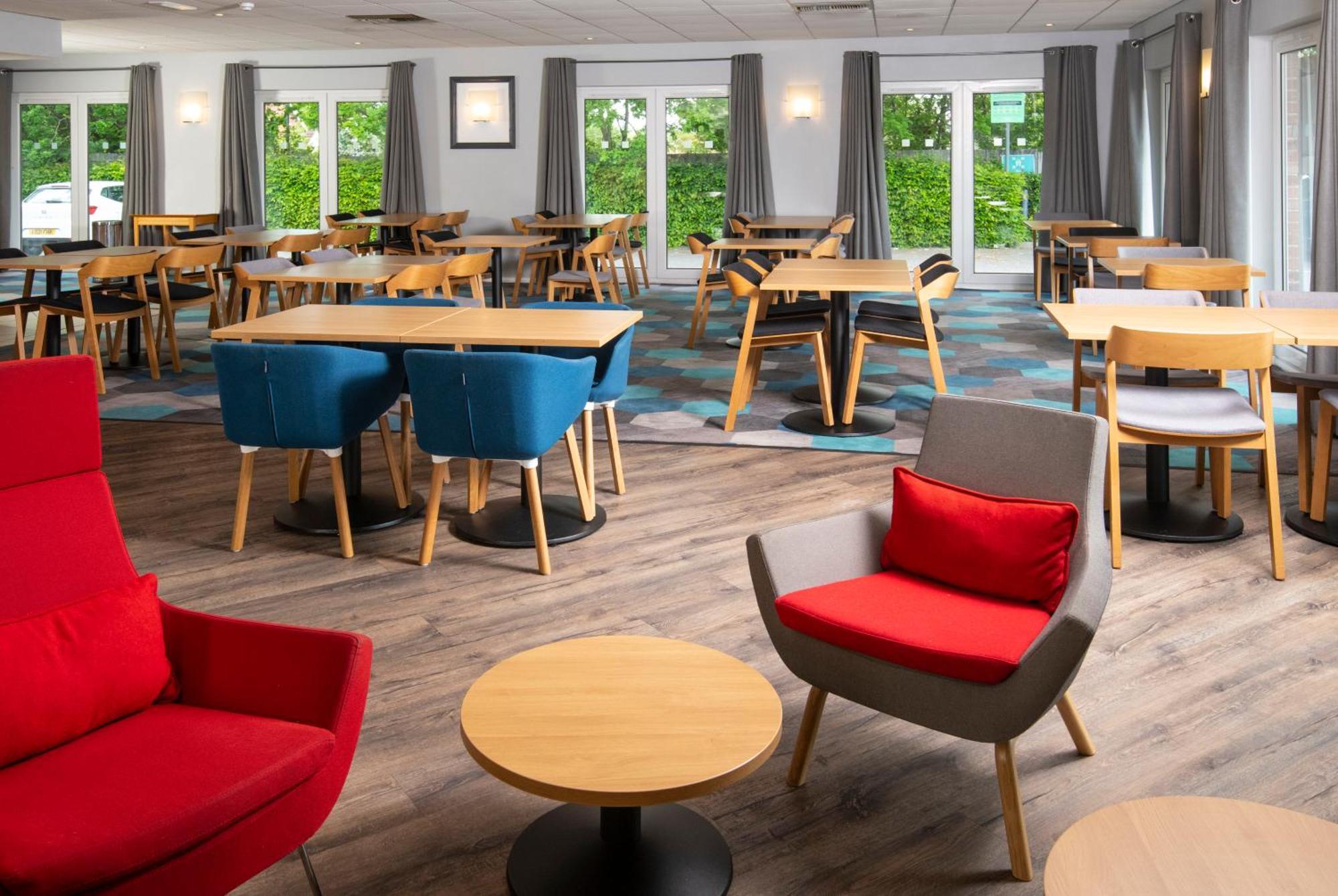 Express By Ihg Hotel 3*