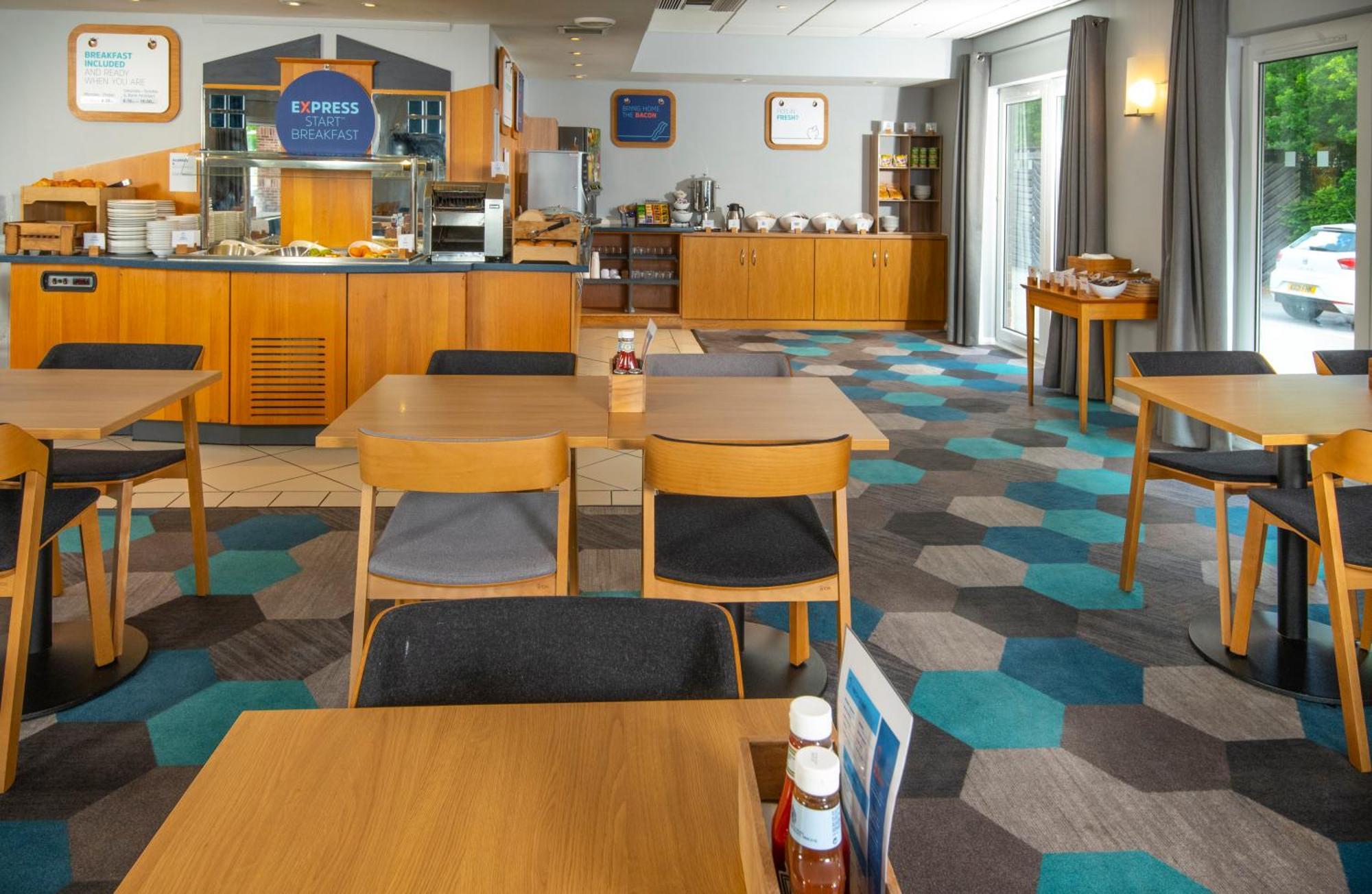 Hotel Express By Ihg Peterborough