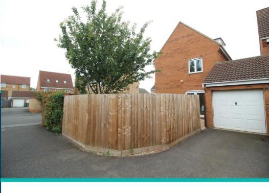 The Iris House Is Close To Centre And Is Ideal For Tourists, Visiting Family Members Or Work Related Activities Including Contractors *