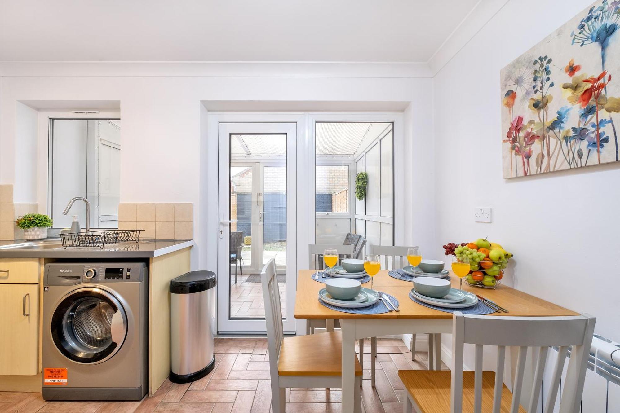 20pct Off Long Contractors Welcome Chantry Close Apartment *