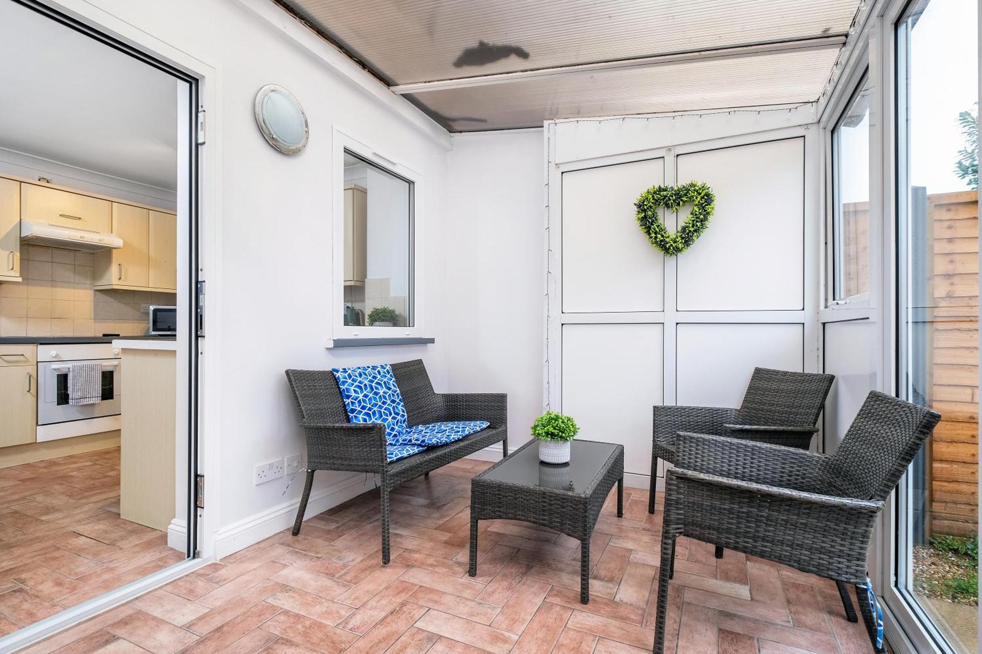 Apartment 20pct Off Long Contractors Welcome Chantry Close Peterborough