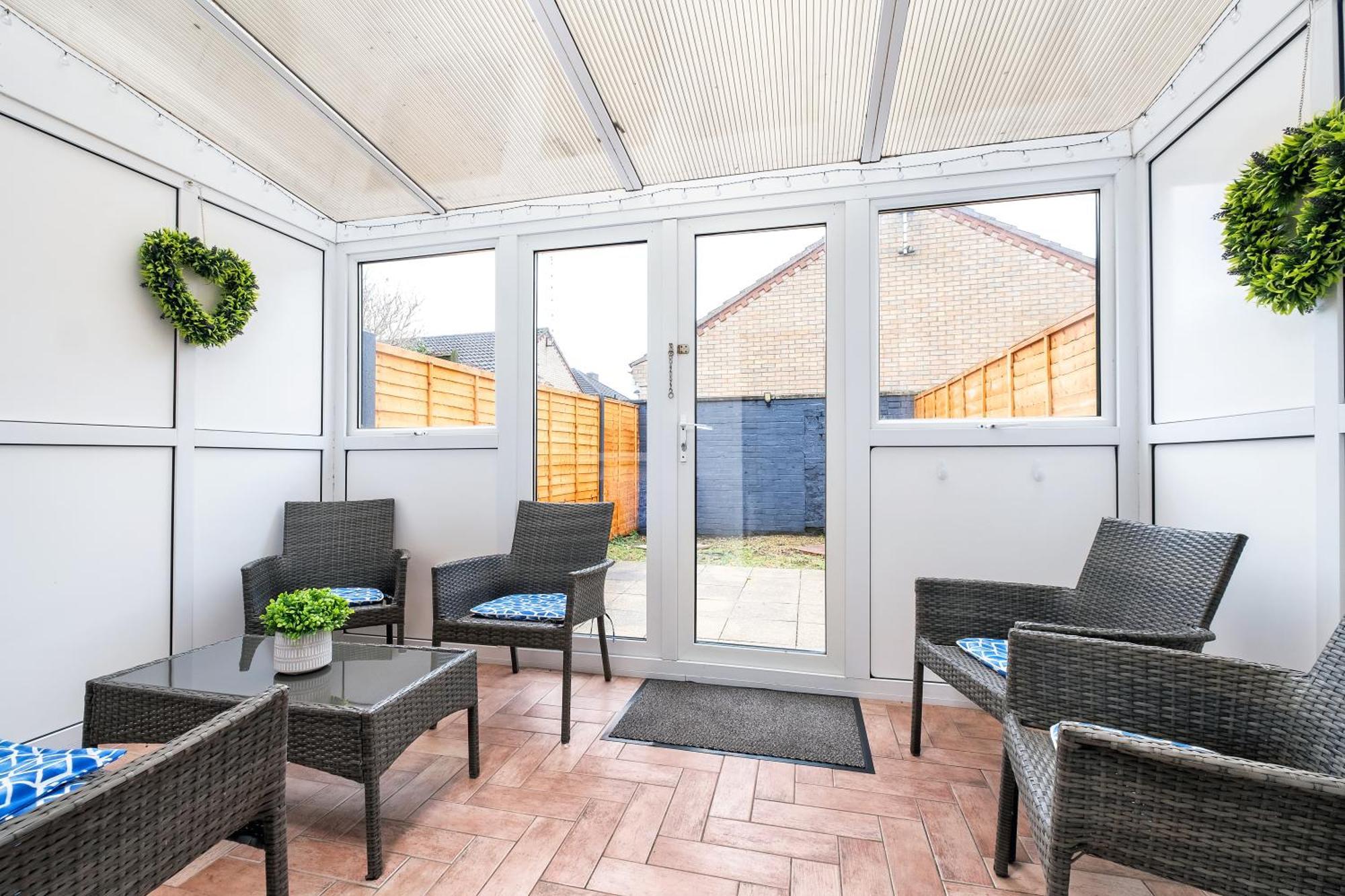 20pct Off Long Contractors Welcome Chantry Close Peterborough