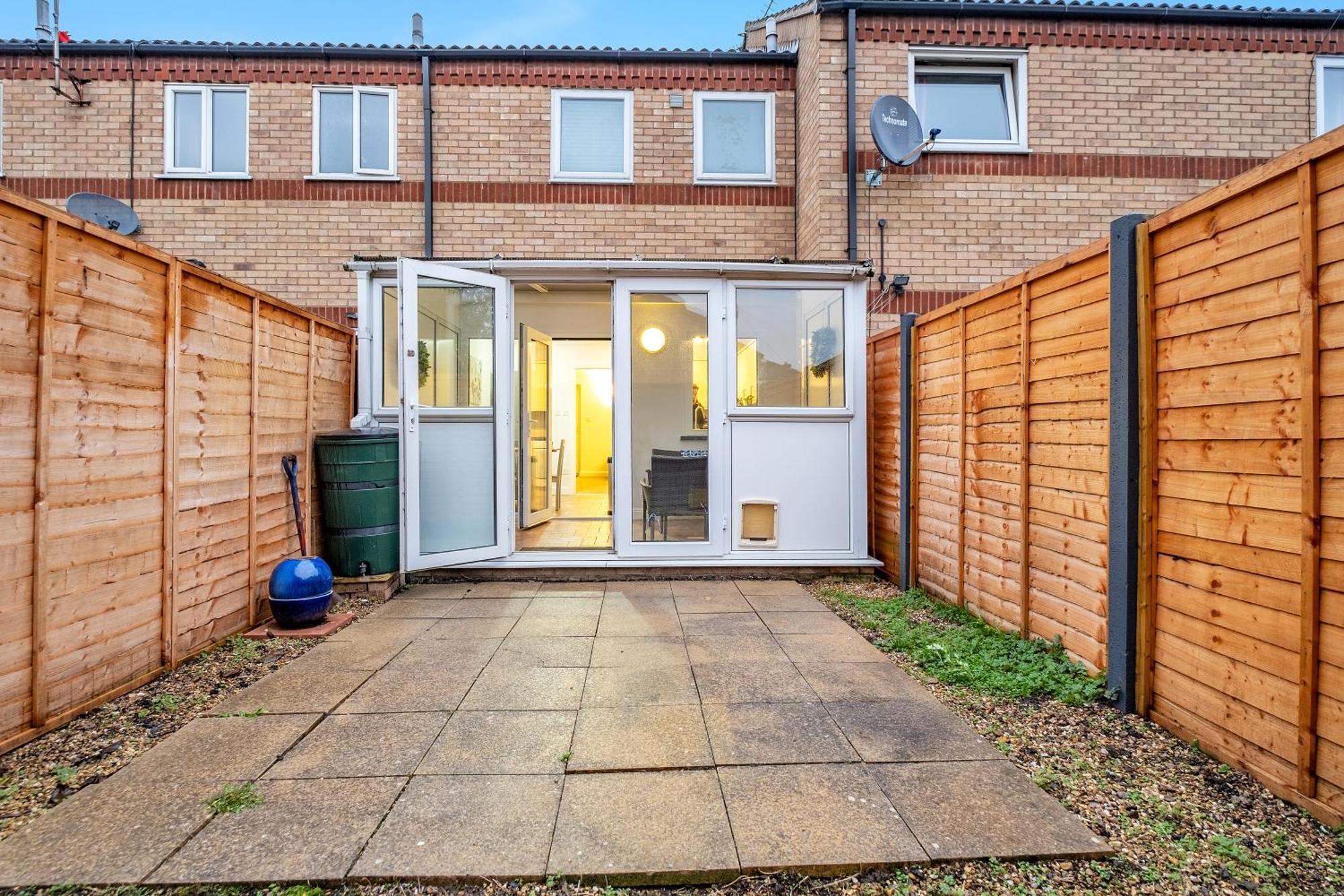 20pct Off Long Contractors Welcome Chantry Close Apartment *