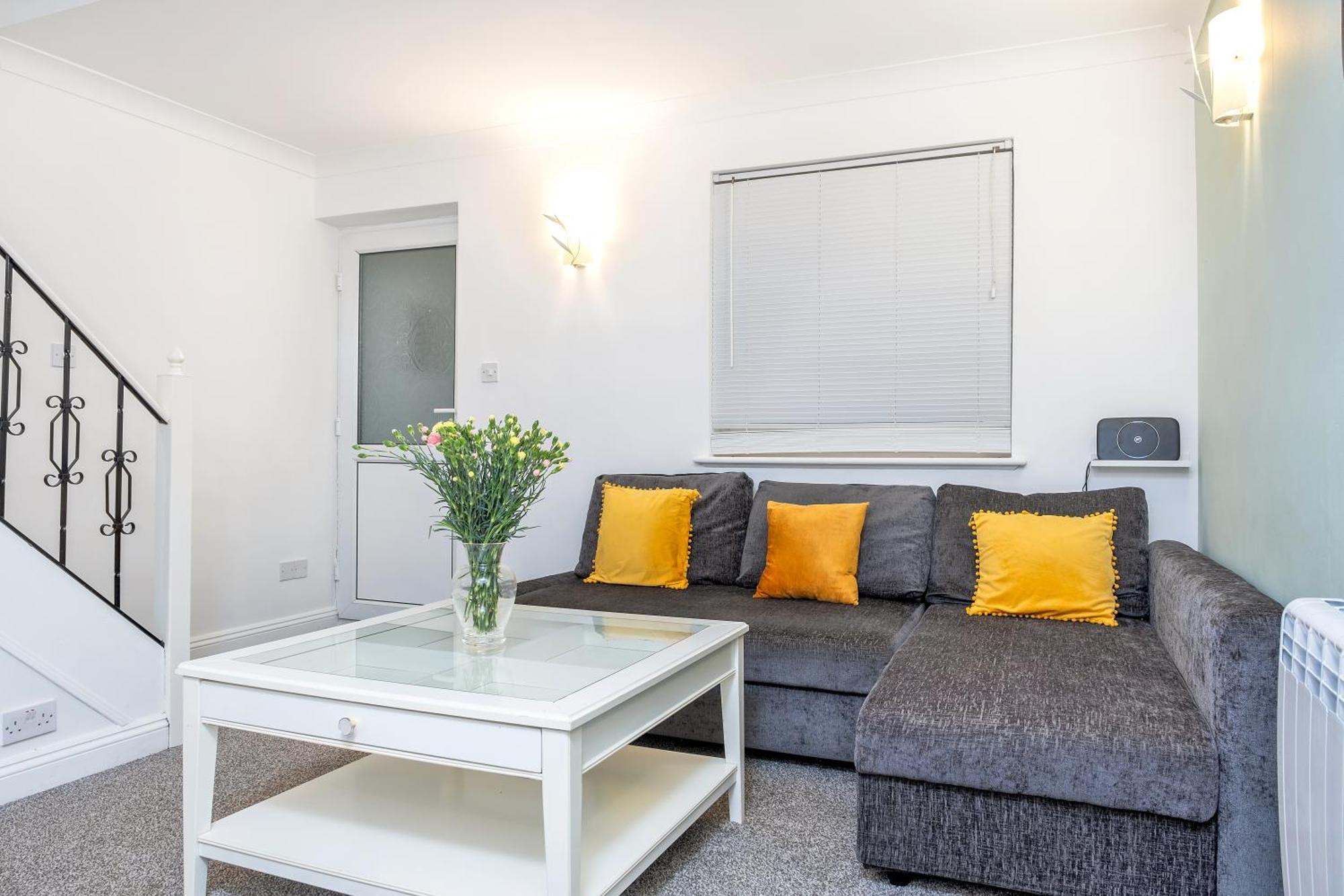 20pct Off Long Contractors Welcome Chantry Close Apartment Peterborough