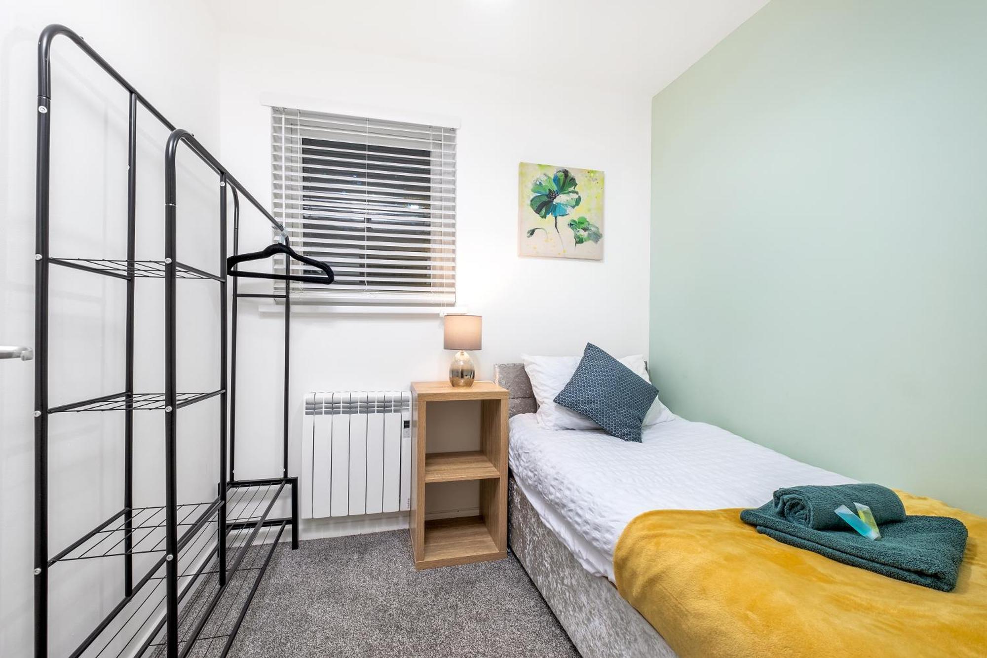 Apartment 20pct Off Long Contractors Welcome Chantry Close