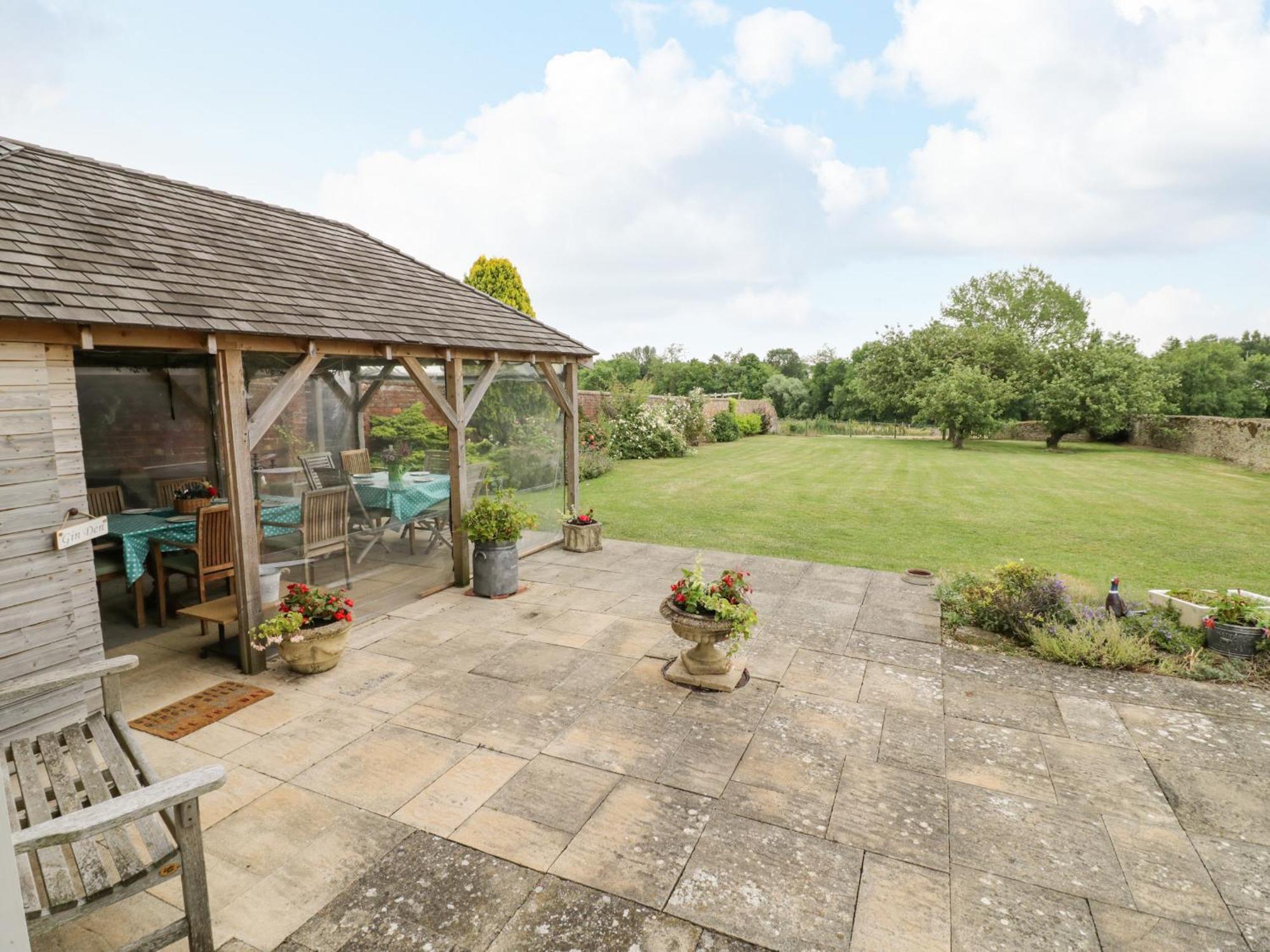Glapthorn Manor Holiday home Peterborough