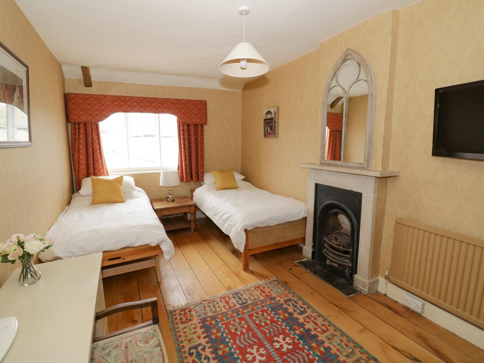 Holiday home Glapthorn Manor *
