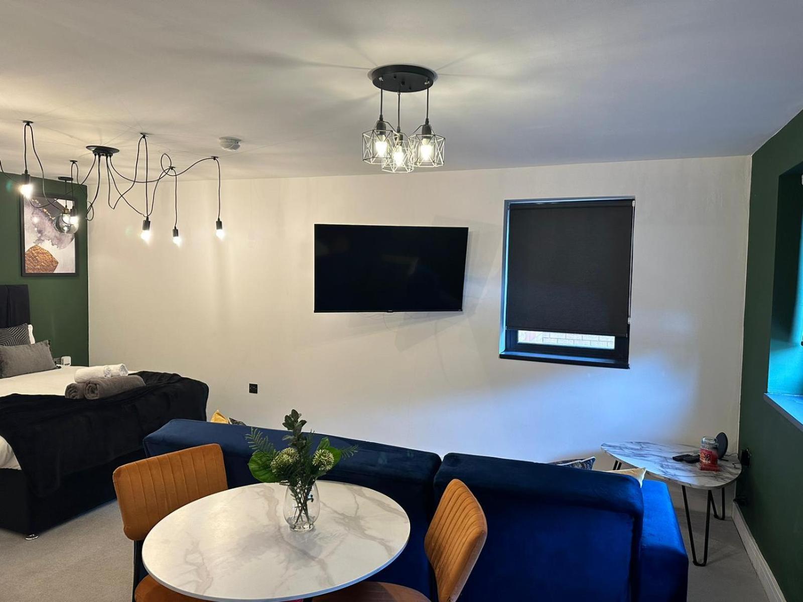 Newark House Premium With Sofa Beds - Wifi - Free Parking - Perfect For Contractors! * Peterborough