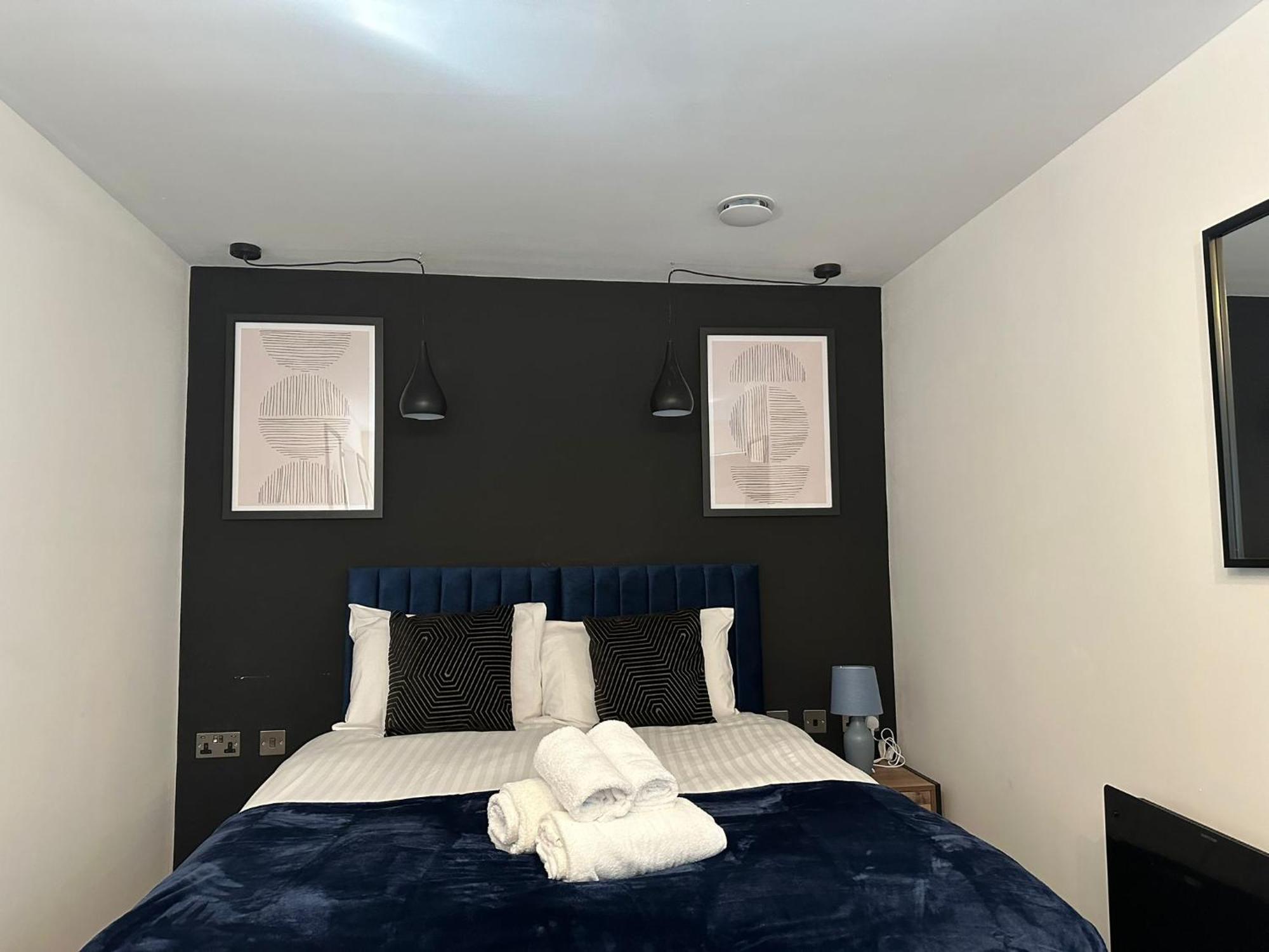 Newark House Premium With Sofa Beds - Wifi - Free Parking - Perfect For Contractors! * Peterborough