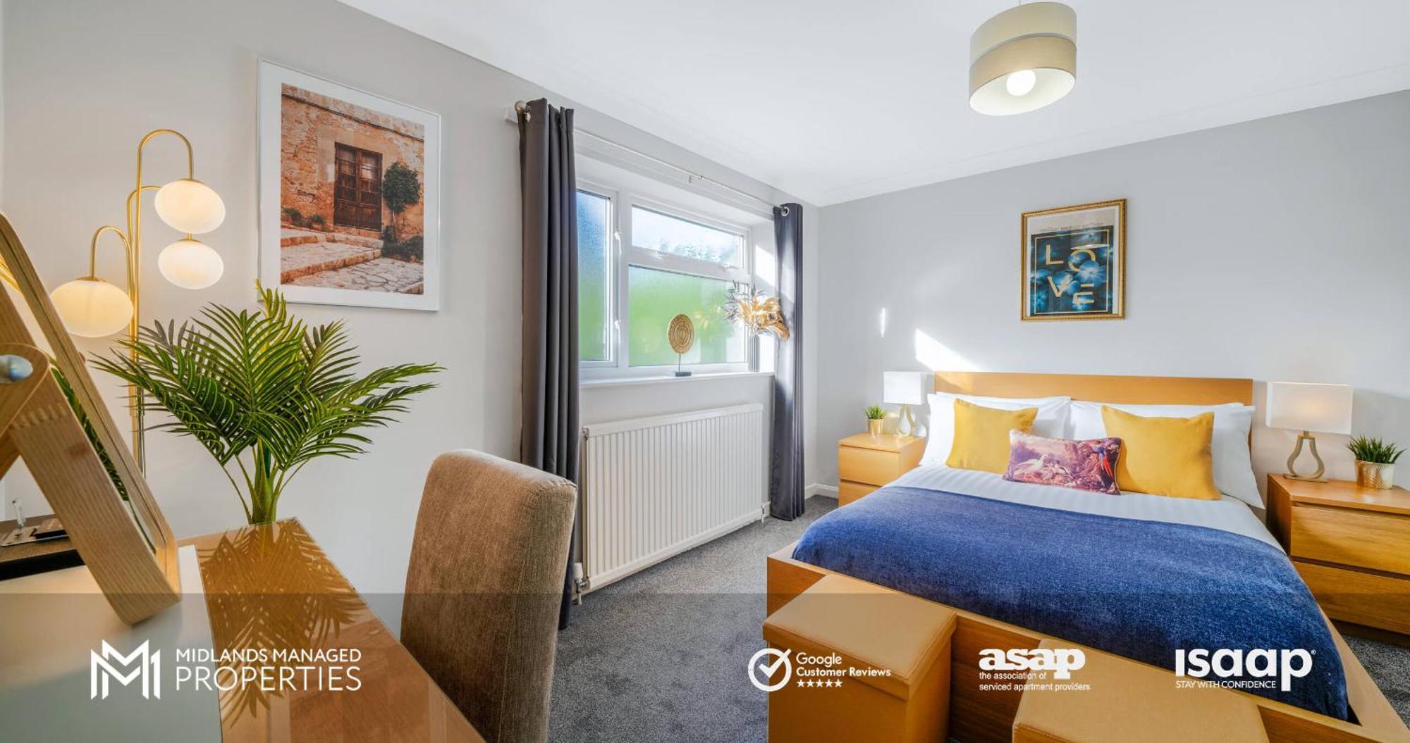 Apartment Modern Centre Apartment. Private Entrance, Garden, Parking, Garage, Quiet Neighbourhood *