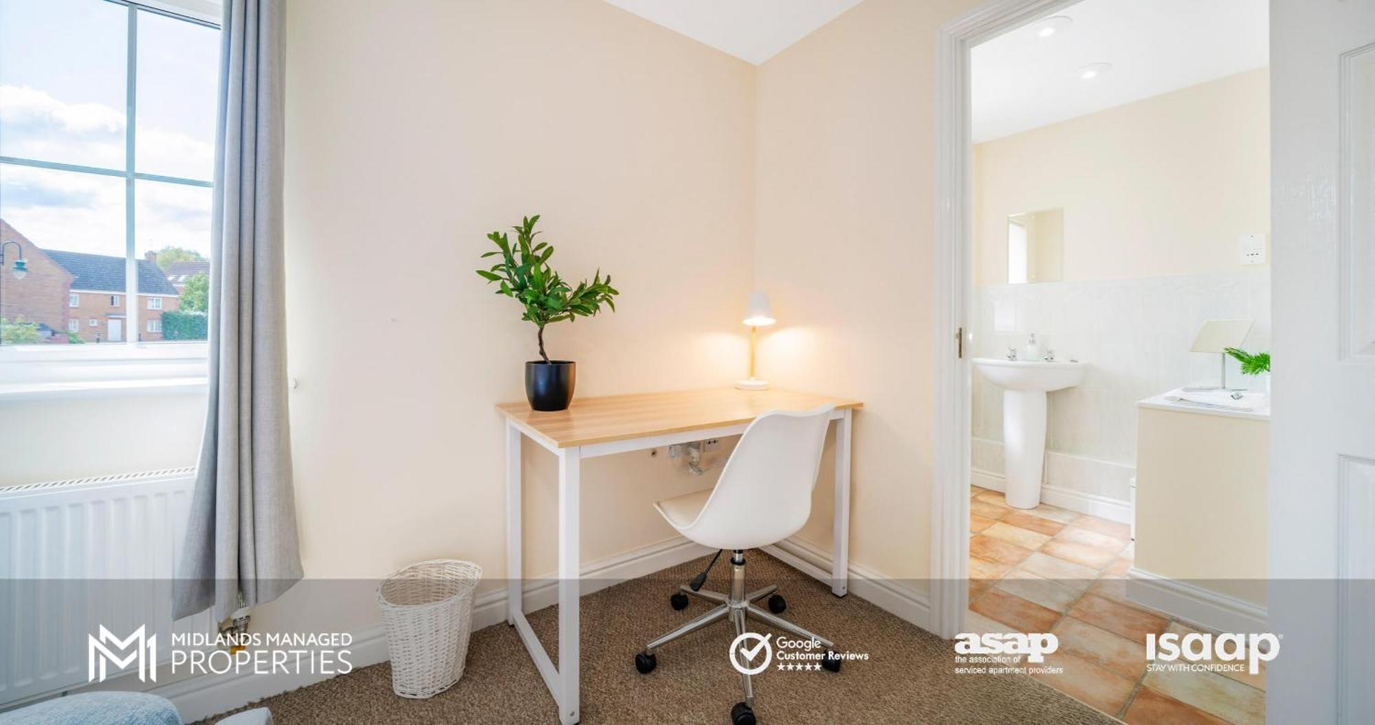 Spacious 5 Double Bedroom Family With 2 Bathrooms Wc Includes Driveway Parking And Extended Lounge And Dining Private Rear Garden In A Great Location Peterborough
