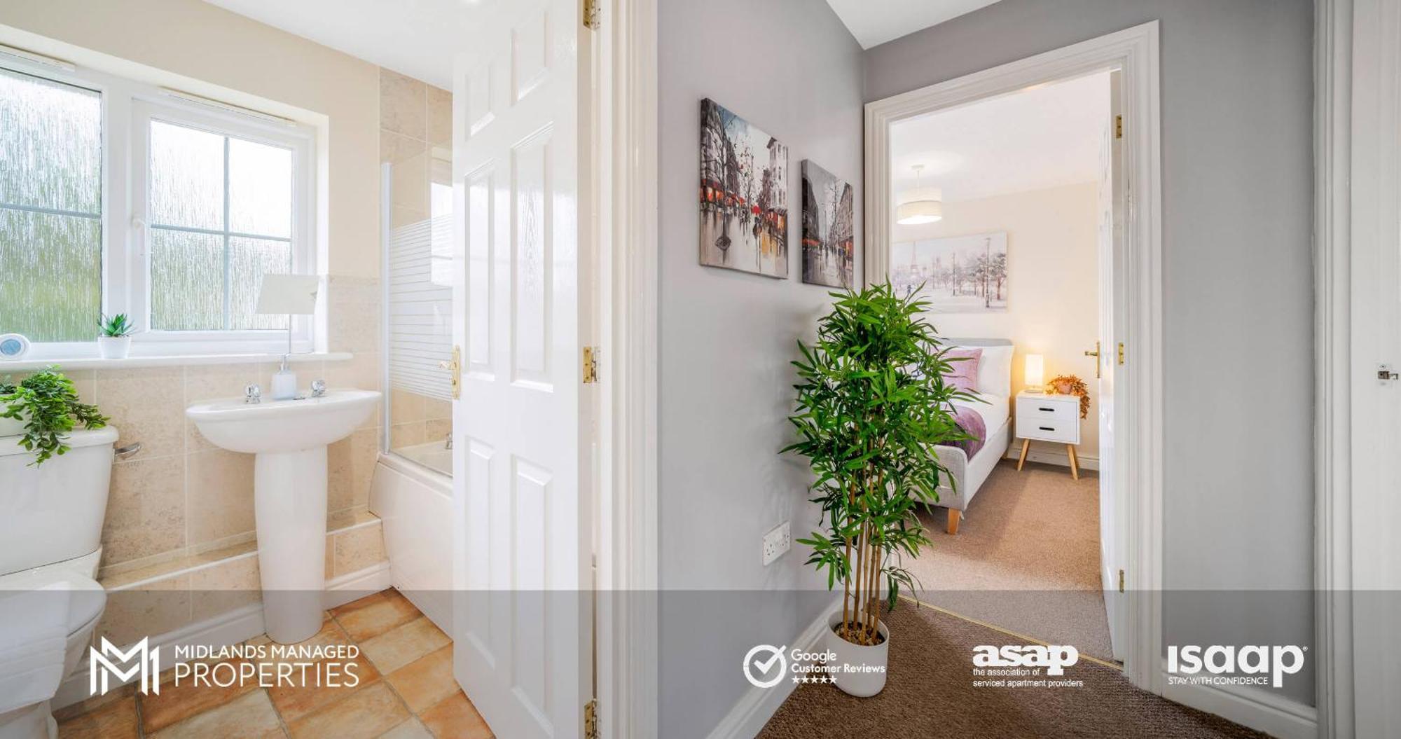 Apartment Spacious 5 Double Bedroom Family With 2 Bathrooms Wc Includes Driveway Parking And Extended Lounge And Dining Private Rear Garden In A Great Location