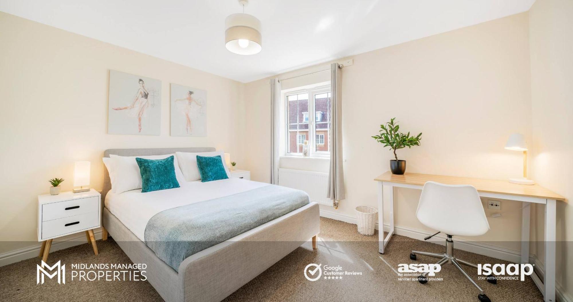 Spacious 5 Double Bedroom Family With 2 Bathrooms Wc Includes Driveway Parking And Extended Lounge And Dining Private Rear Garden In A Great Location Apartment Peterborough