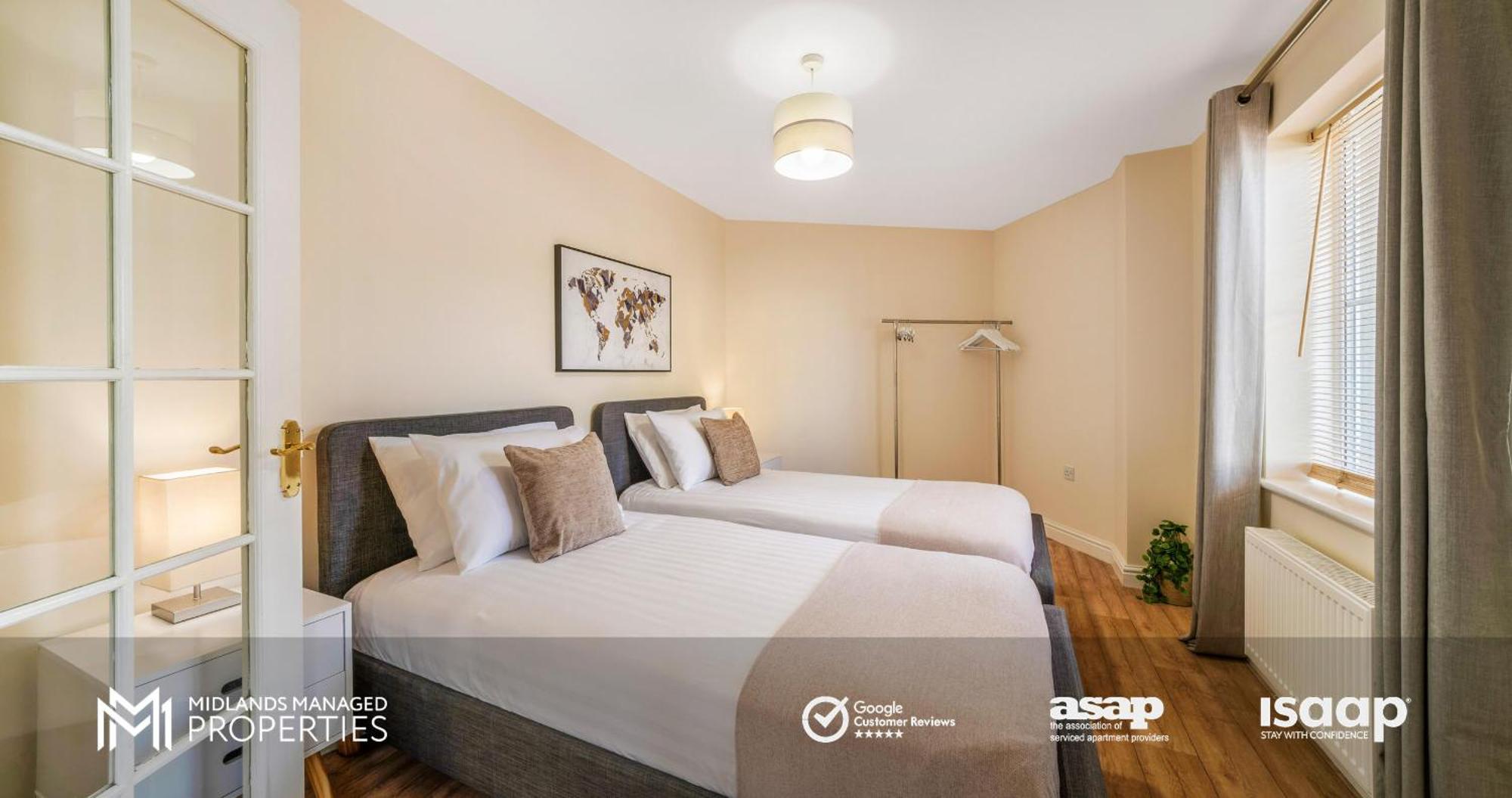 Spacious 5 Double Bedroom Family With 2 Bathrooms Wc Includes Driveway Parking And Extended Lounge And Dining Private Rear Garden In A Great Location Peterborough