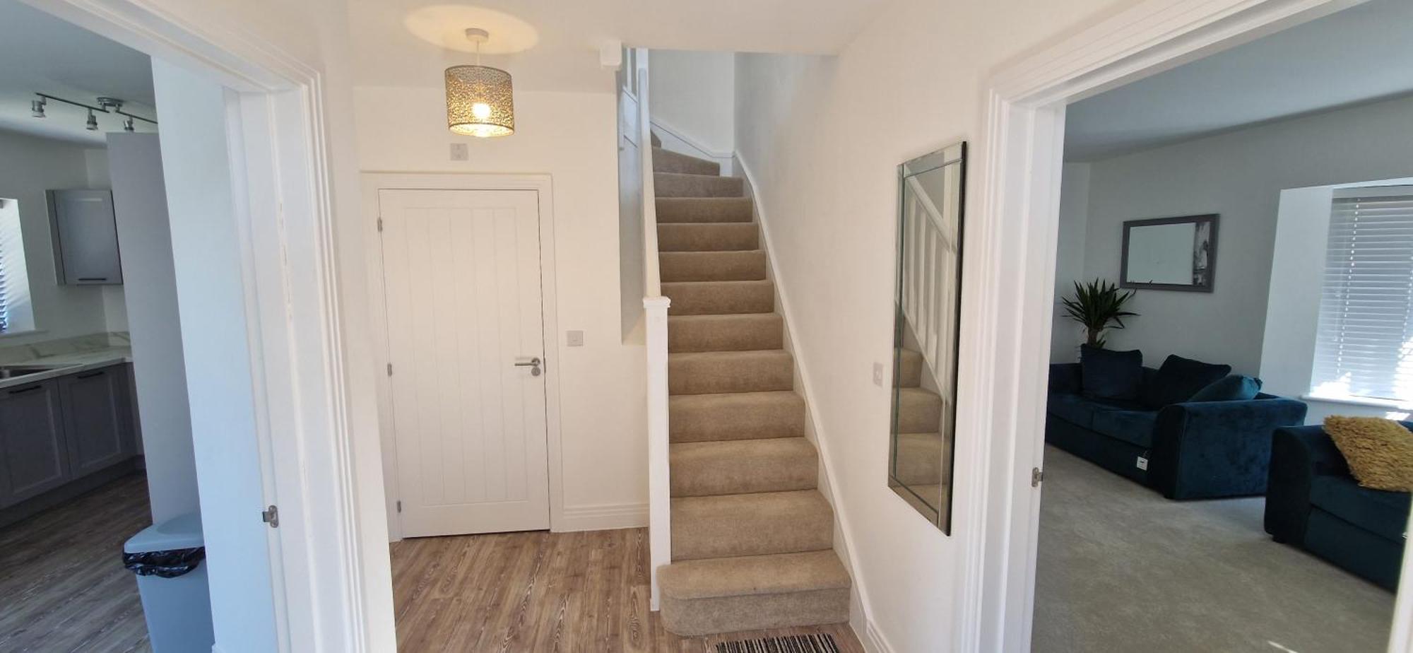 Holiday home Brand New Entire 4-bed House In