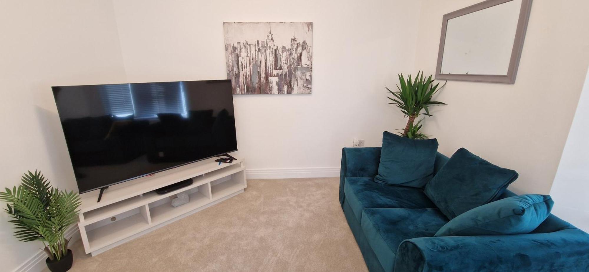 Holiday home Brand New Entire 4-bed House In Peterborough