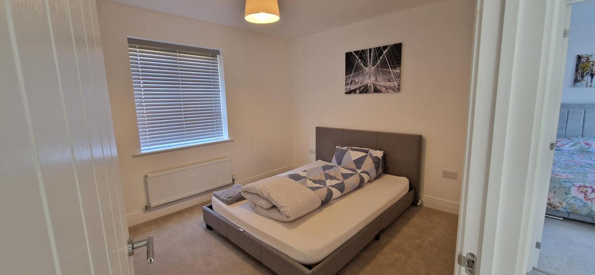 Holiday home Brand New Entire 4-bed House In