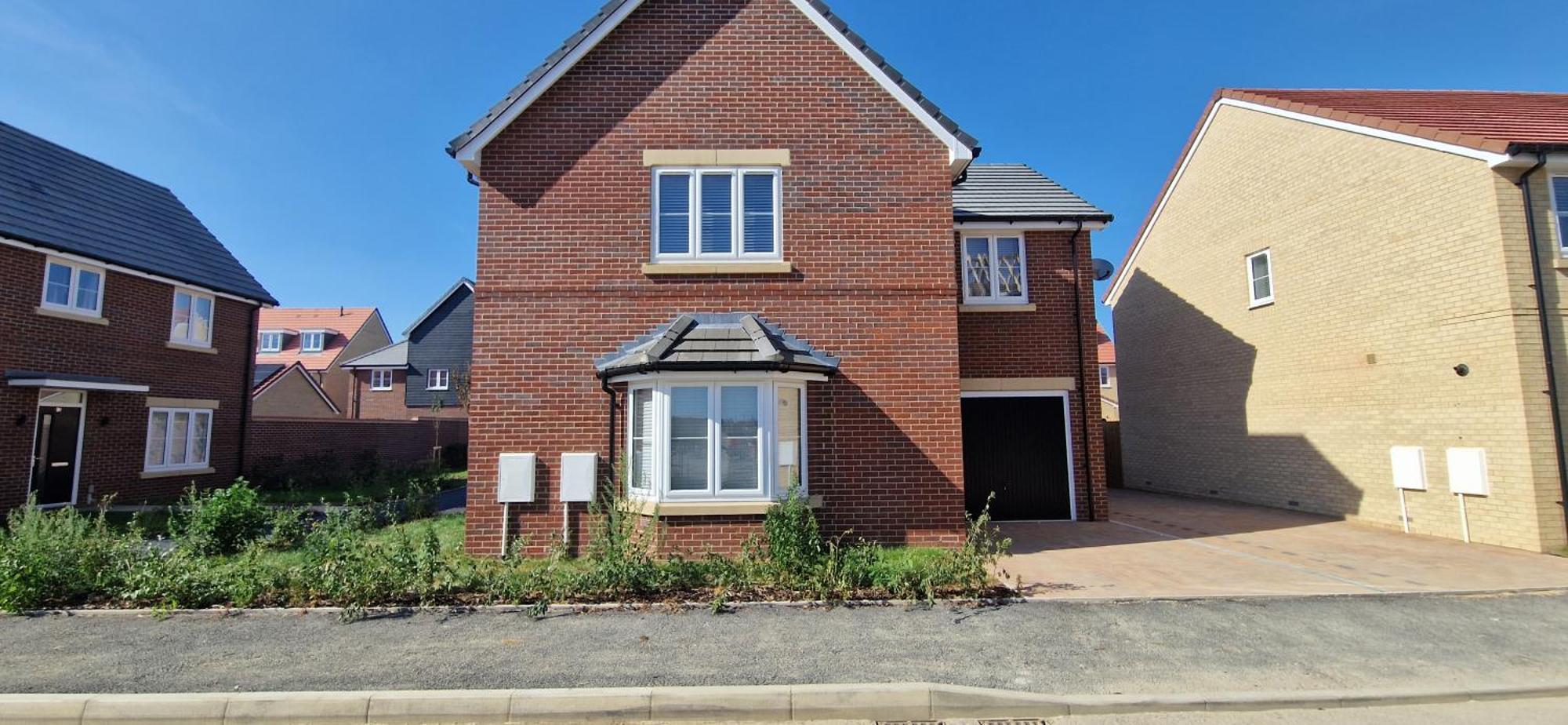 Holiday home Brand New Entire 4-bed House In