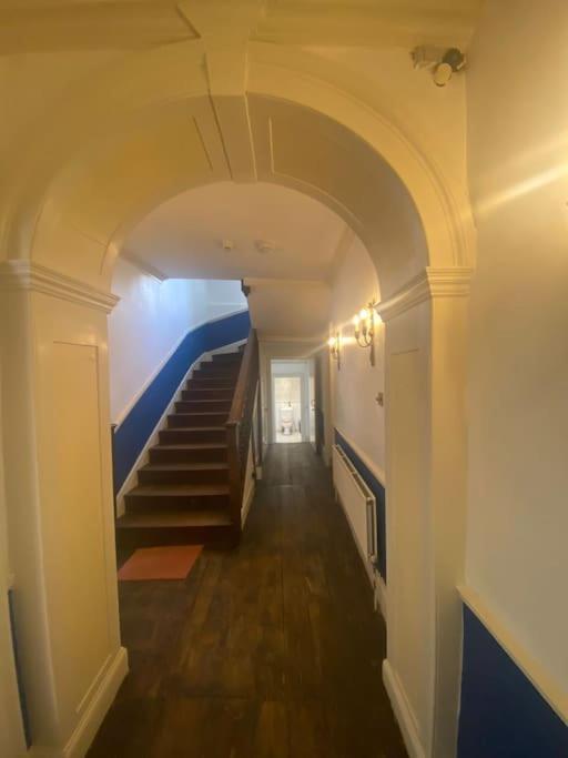 Russell Hill Manor Villa Peterborough
