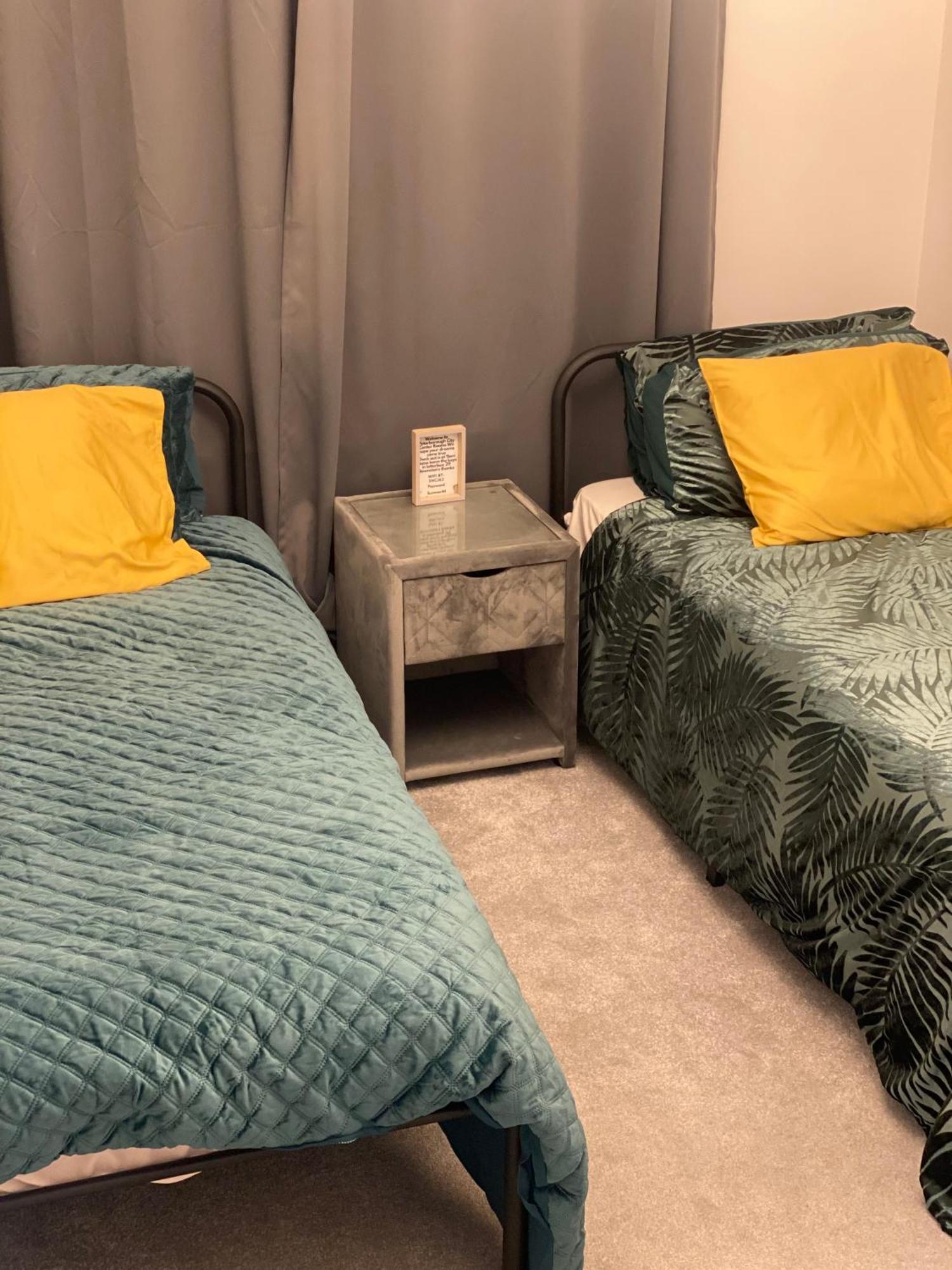Center: Modern 2-bedroom With Parking Peterborough