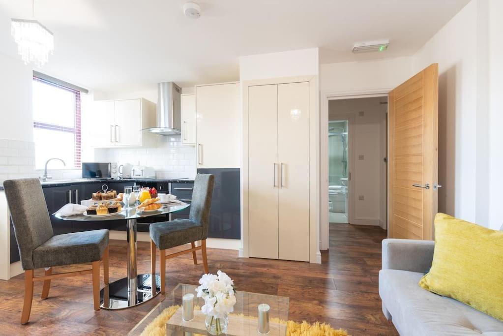 City By Elegance Living Apartment Peterborough