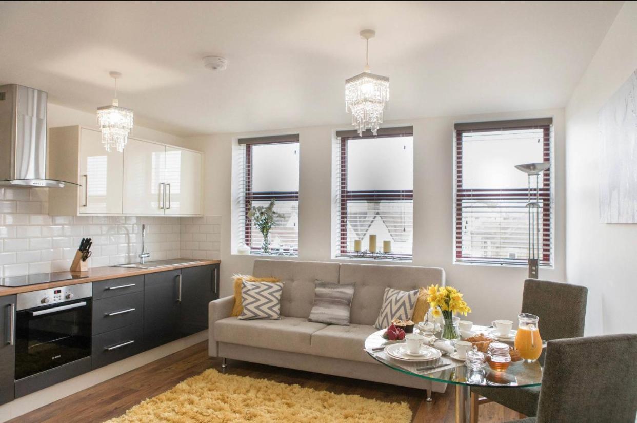 City By Elegance Living Apartment Peterborough