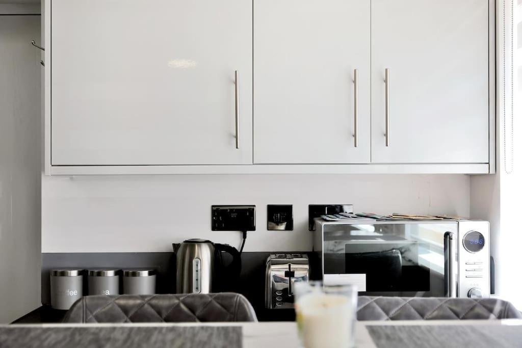Apartment Small And Cosy Entire House In