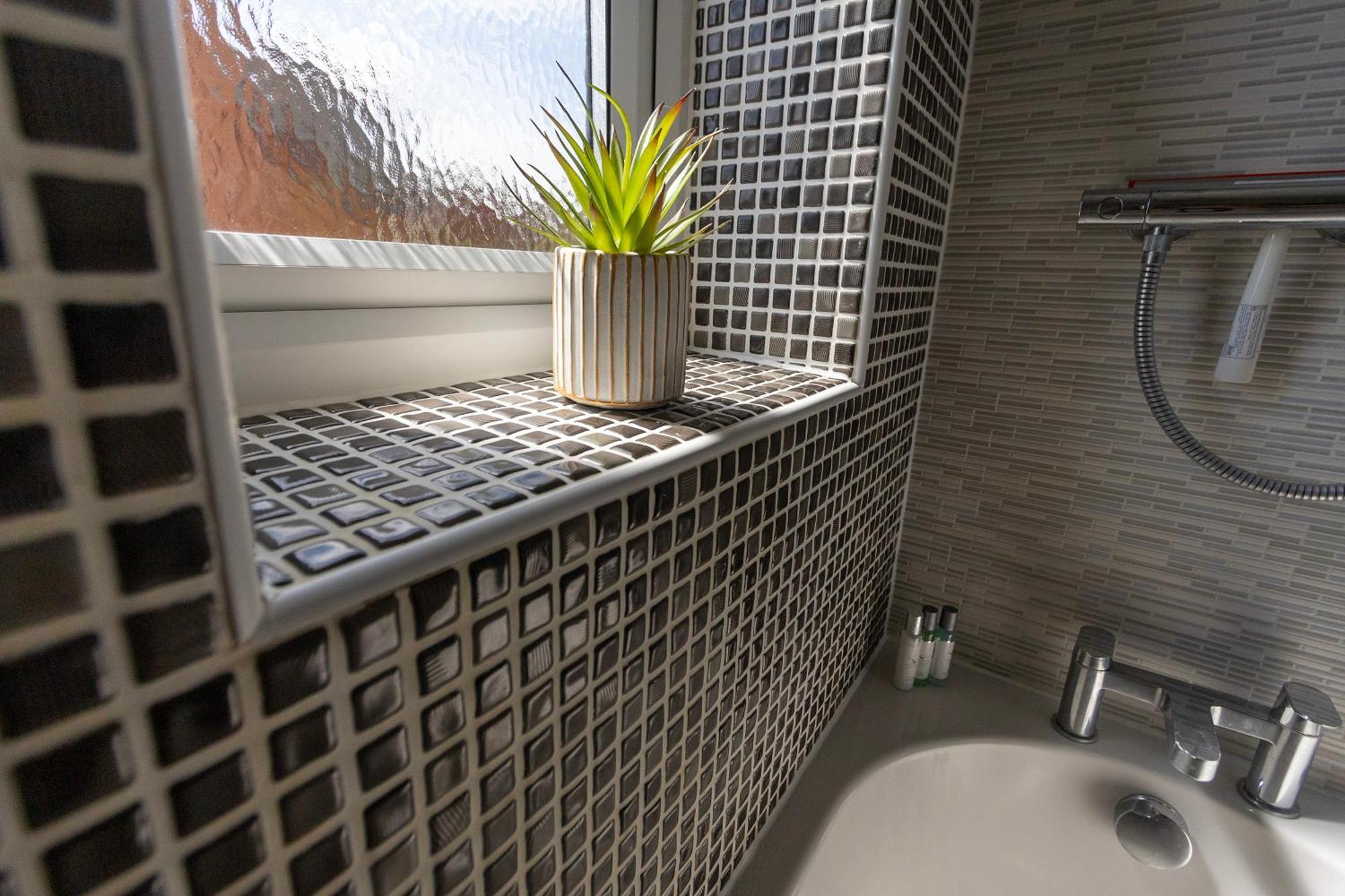 Hampton 3-bedroom Relaxing Escape With Parking Peterborough