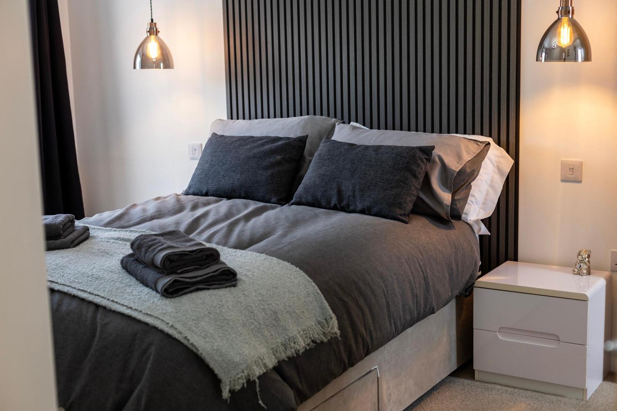 Hampton 3-bedroom Relaxing Escape With Parking Holiday home *