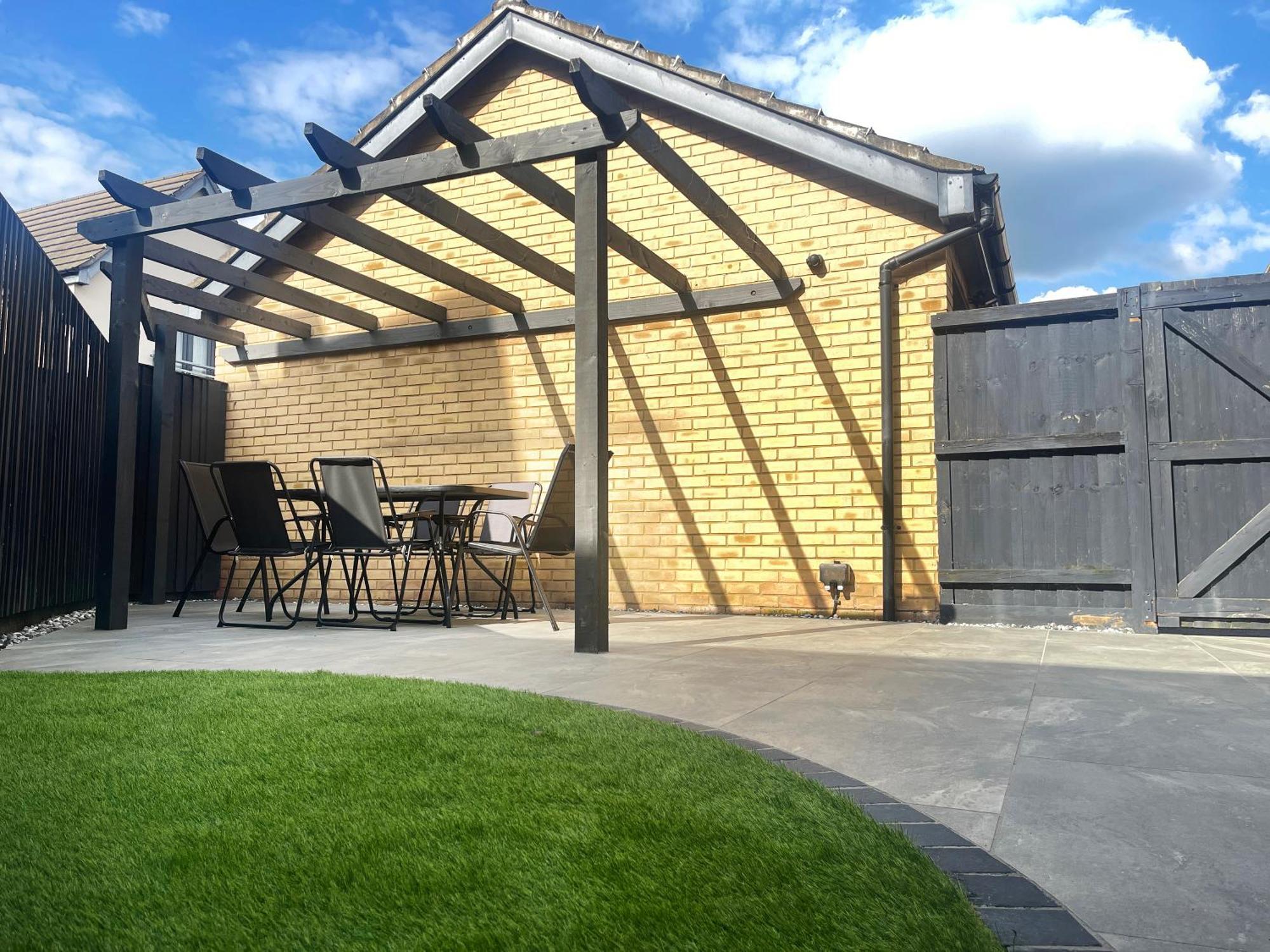 Holiday home Hampton 3-bedroom Relaxing Escape With Parking *