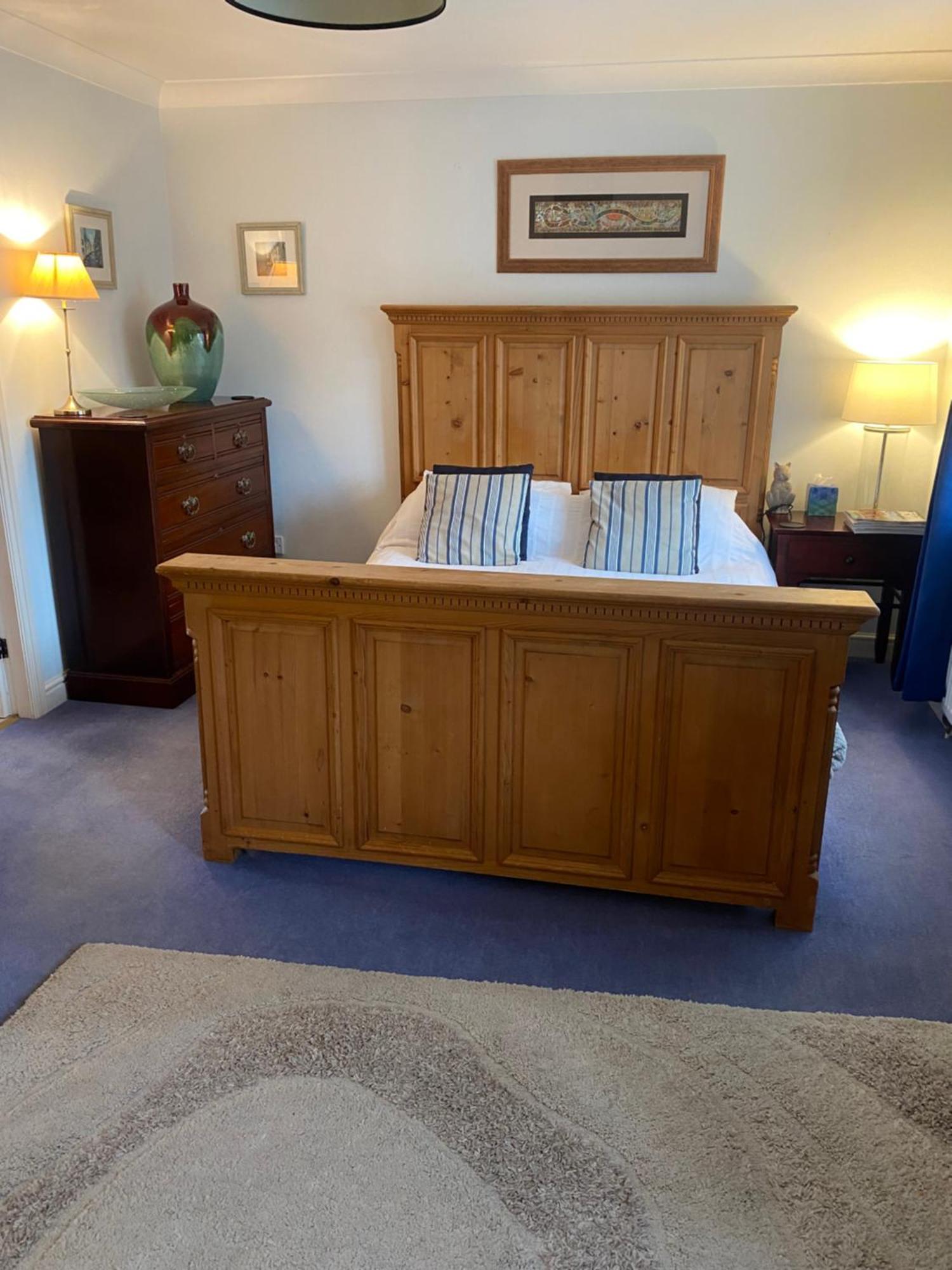 Beautiful Private With Kingsize Bed And Large Private En-suite Homestay *