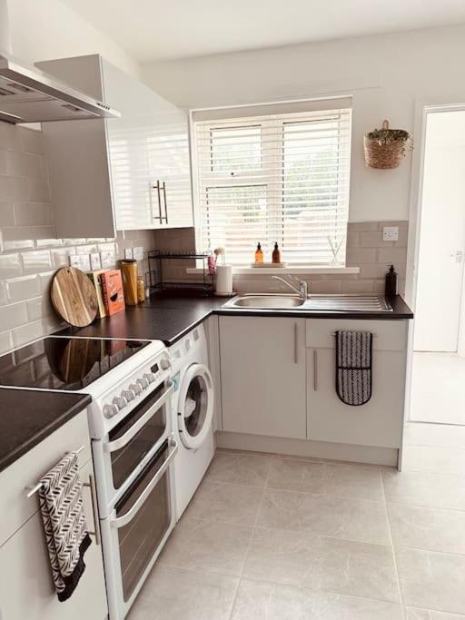 Apartment Stylish 3 Bed In Peterborough