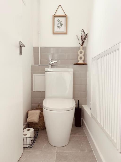 Stylish 3 Bed In Apartment Peterborough