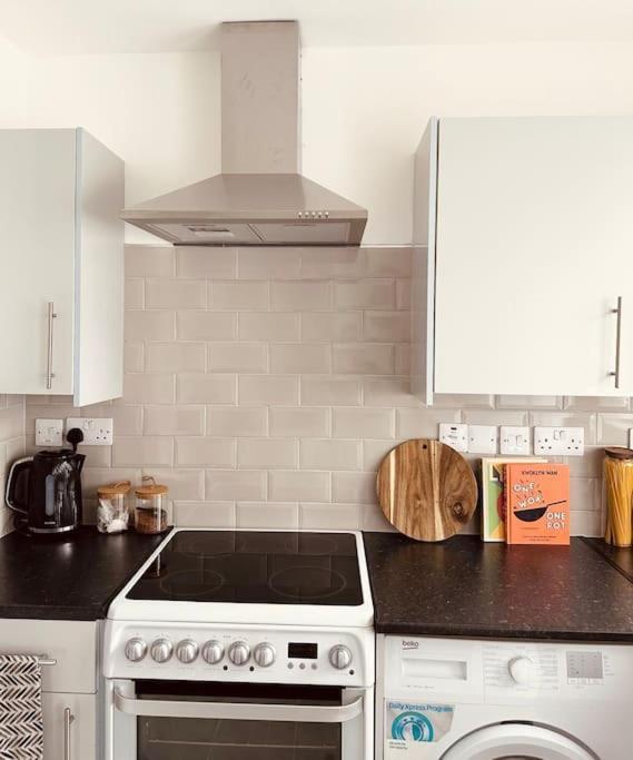 Stylish 3 Bed In Peterborough