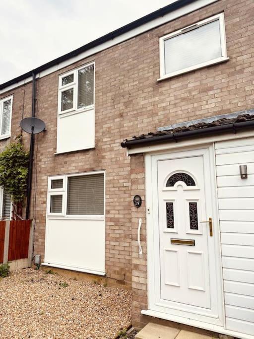 Stylish 3 Bed In Peterborough
