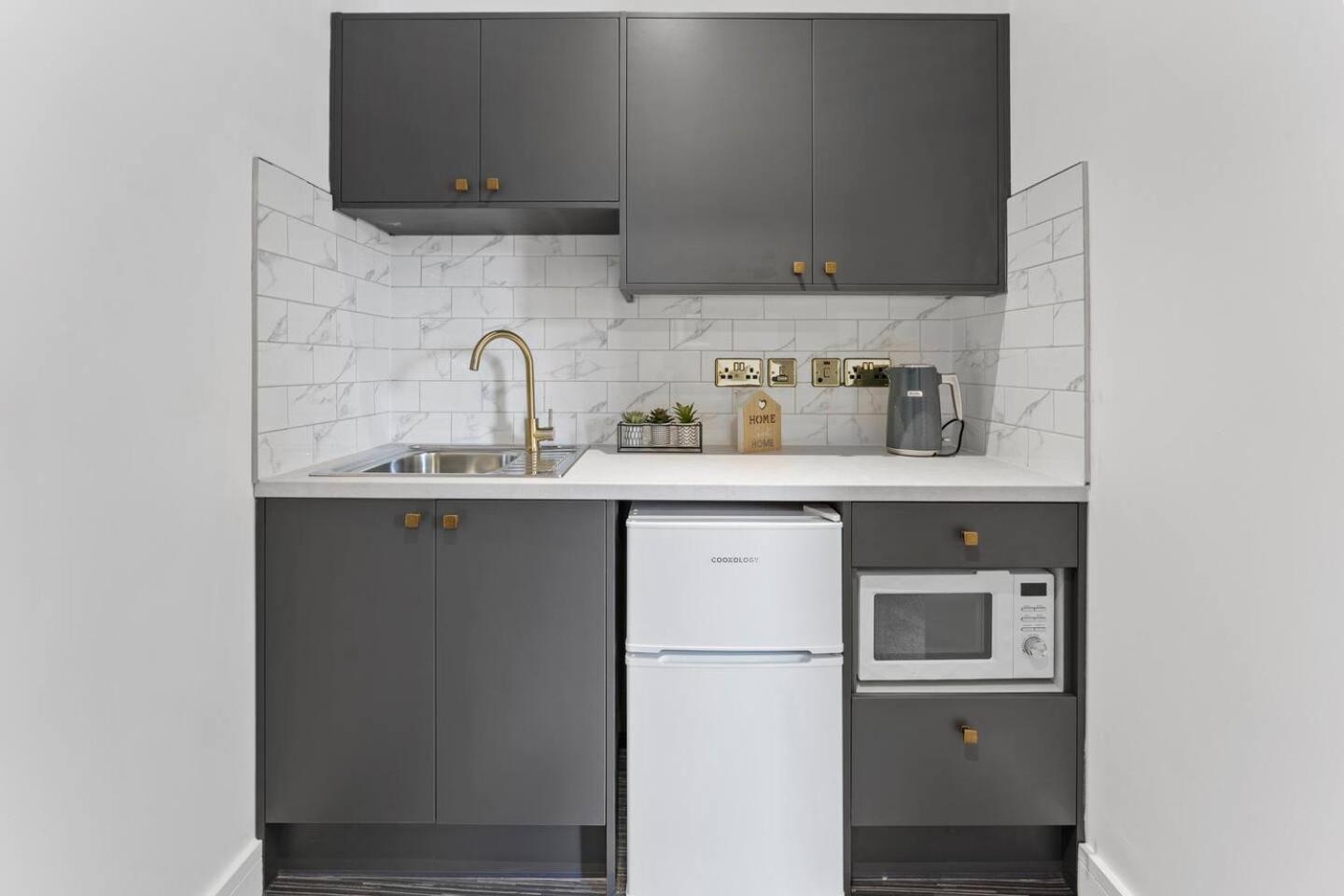 Westland House En-suite Whole Peterborough