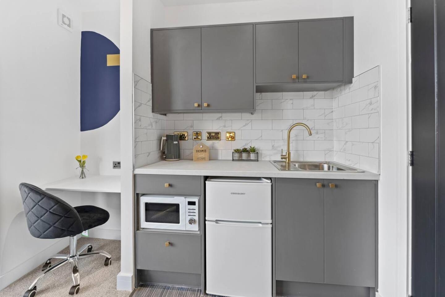 Apartment Westland House En-suite Whole Peterborough