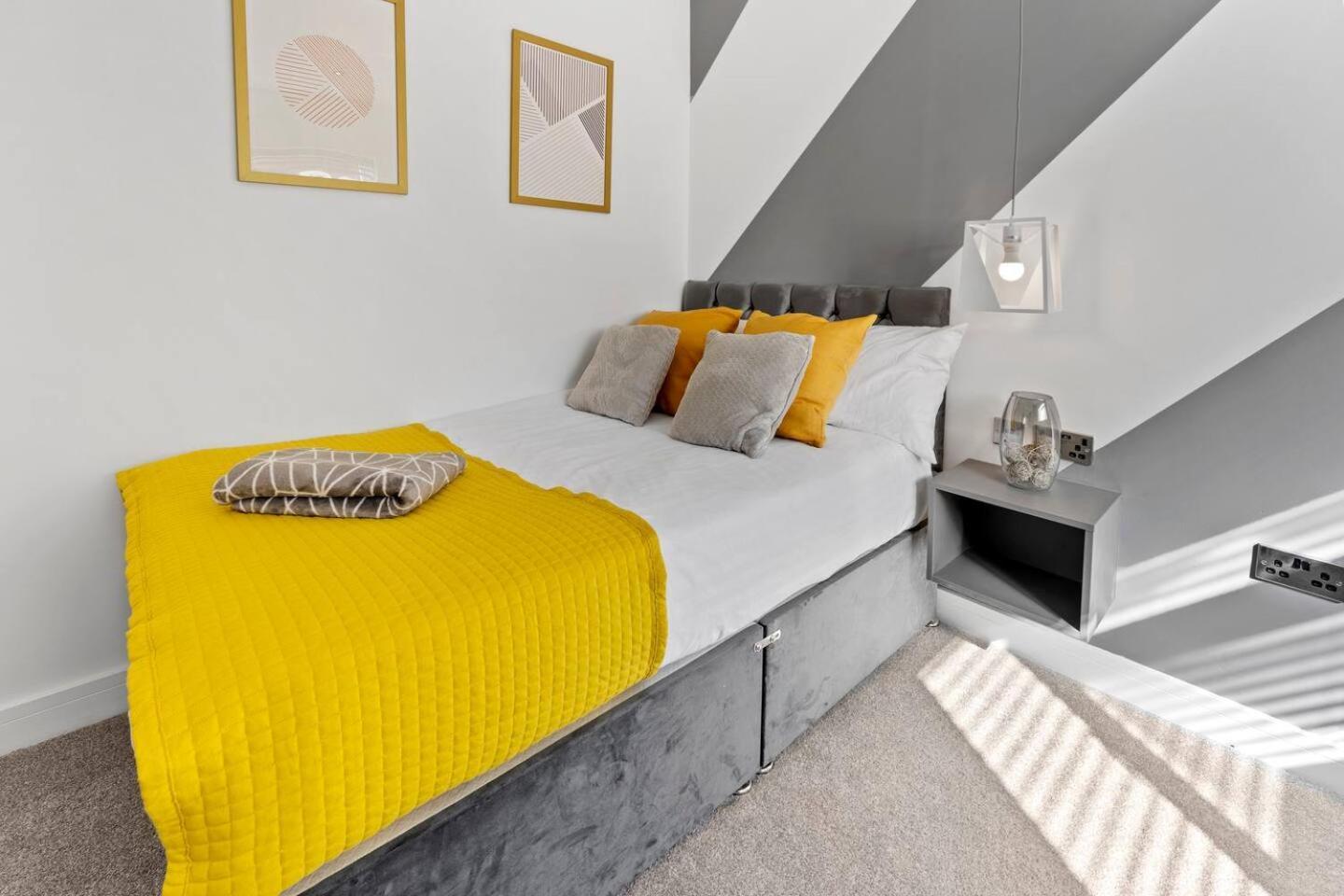 Westland House En-suite Whole Peterborough