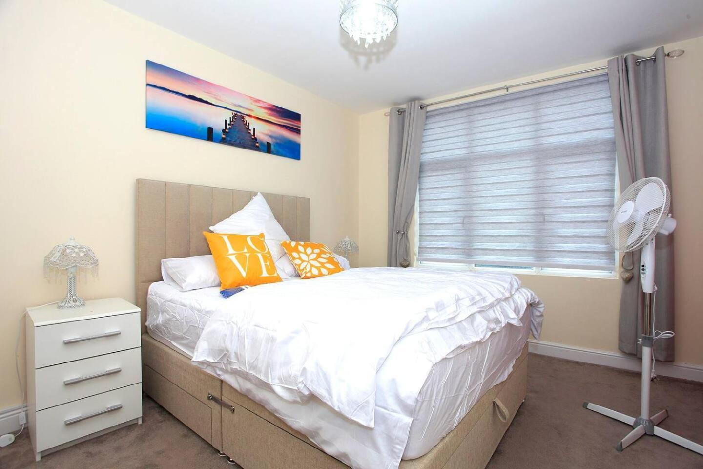 Holiday home Luxury Hot Tub Entertainment Park Peterborough