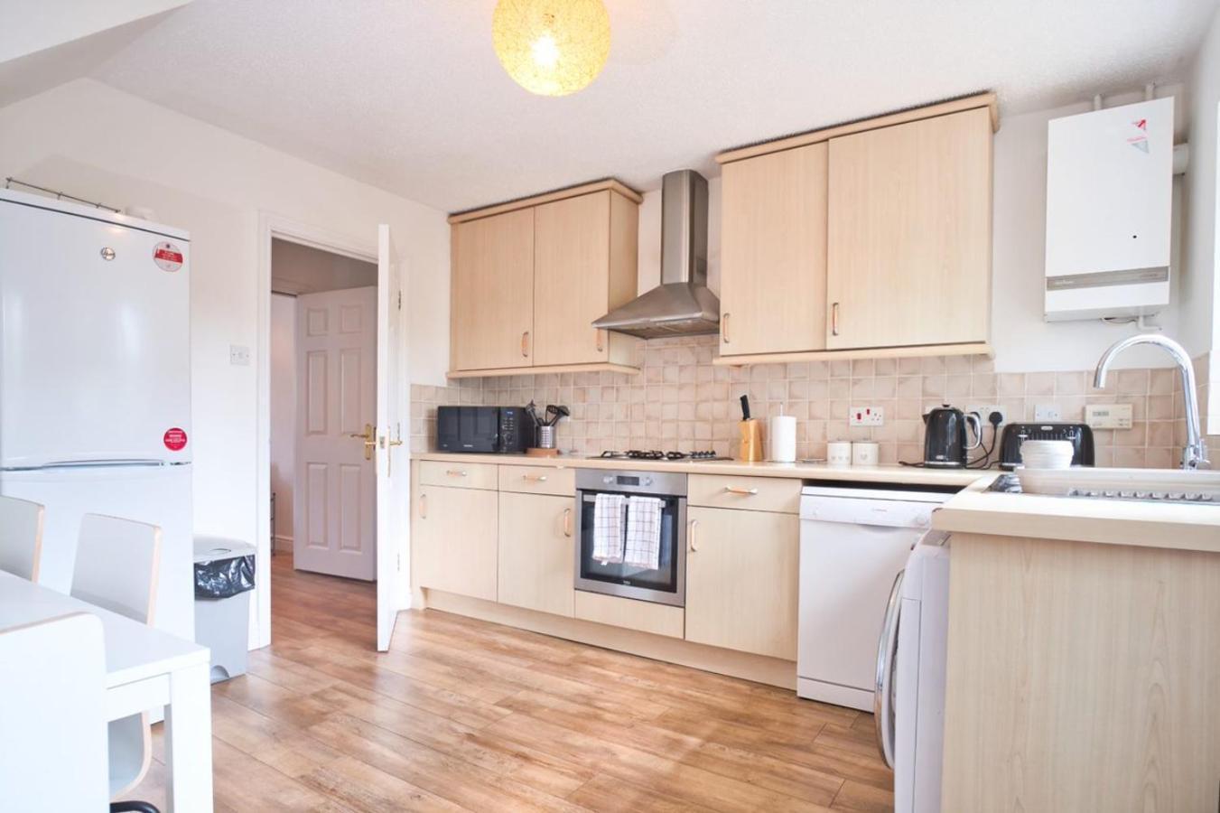 St Kats Mews 4 Bed With Parking