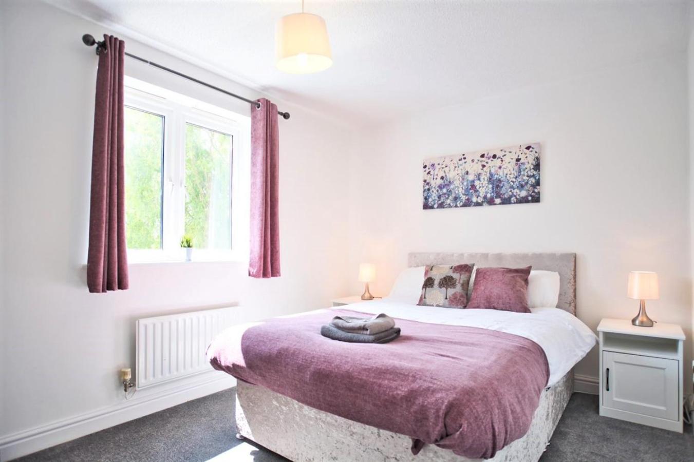 St Kats Mews 4 Bed With Parking Apartment