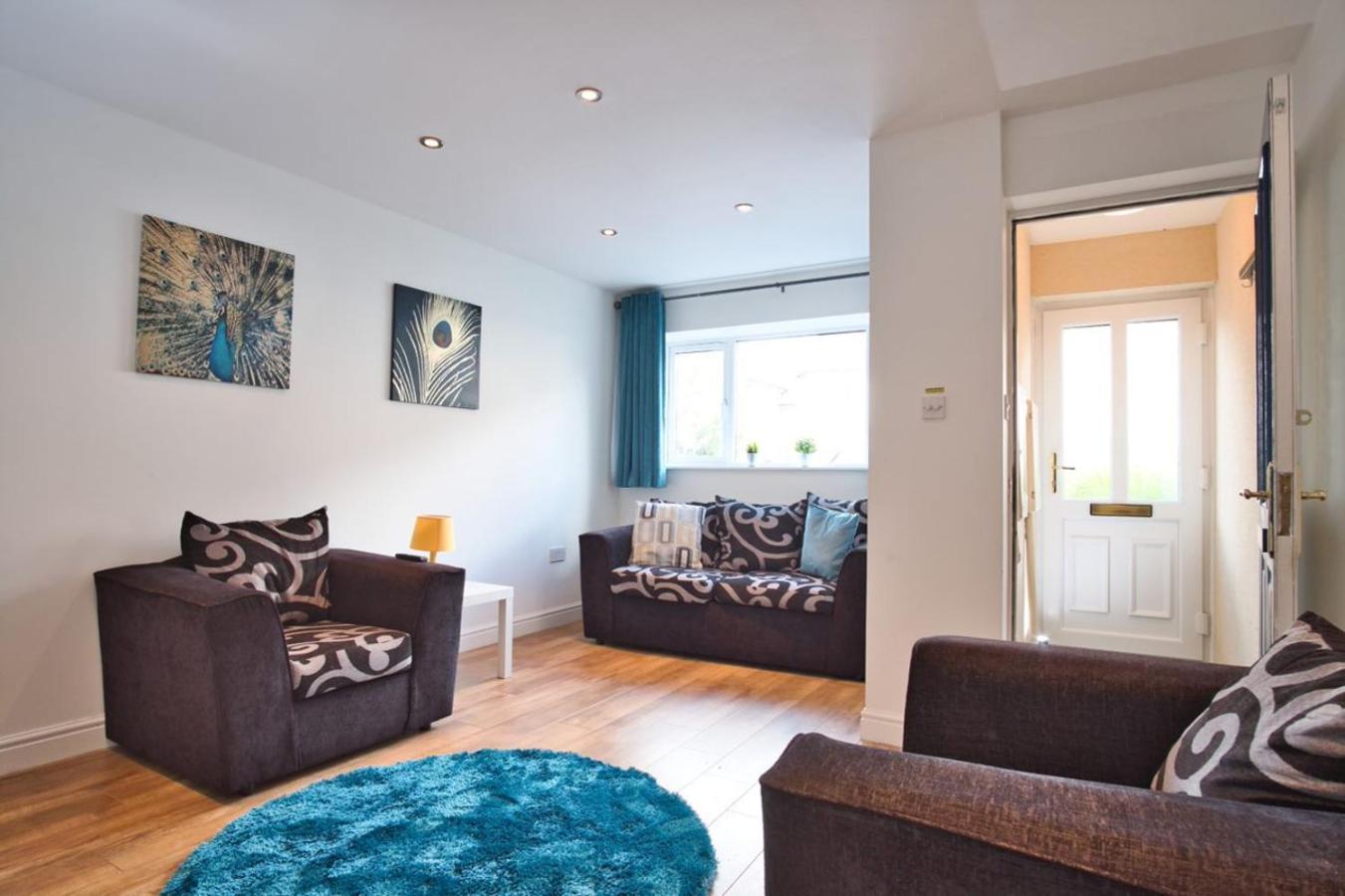 St Kats Mews 4 Bed With Parking Apartment *