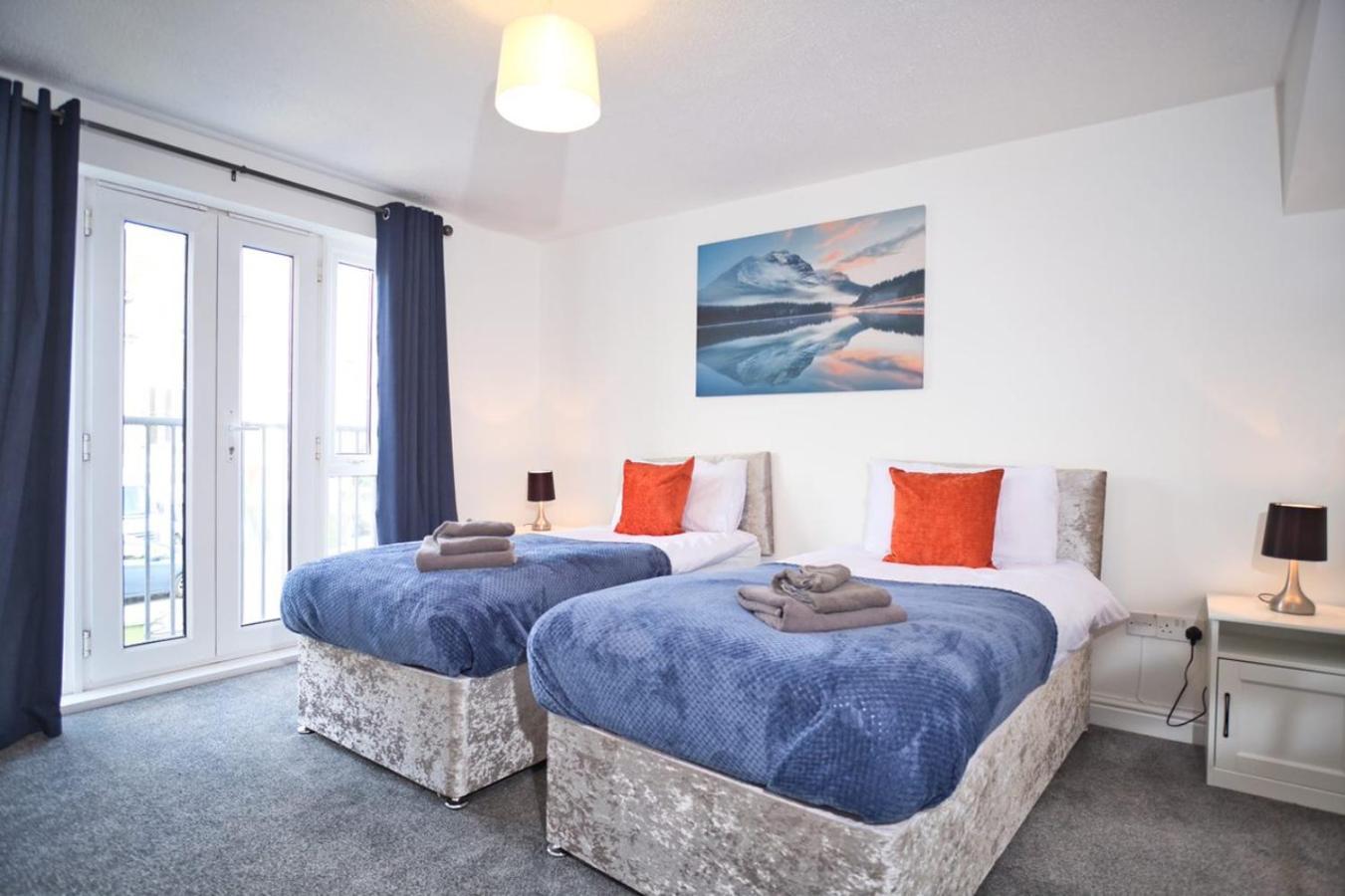 Apartment St Kats Mews 4 Bed With Parking *