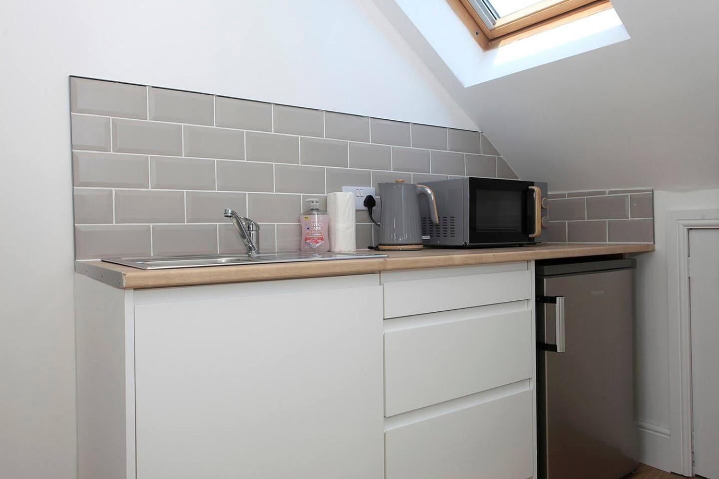 Apartment Westfield House Ensuites - Whole