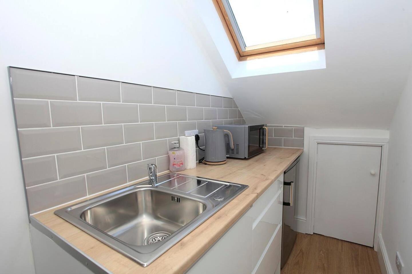 Westfield House Ensuites - Whole *