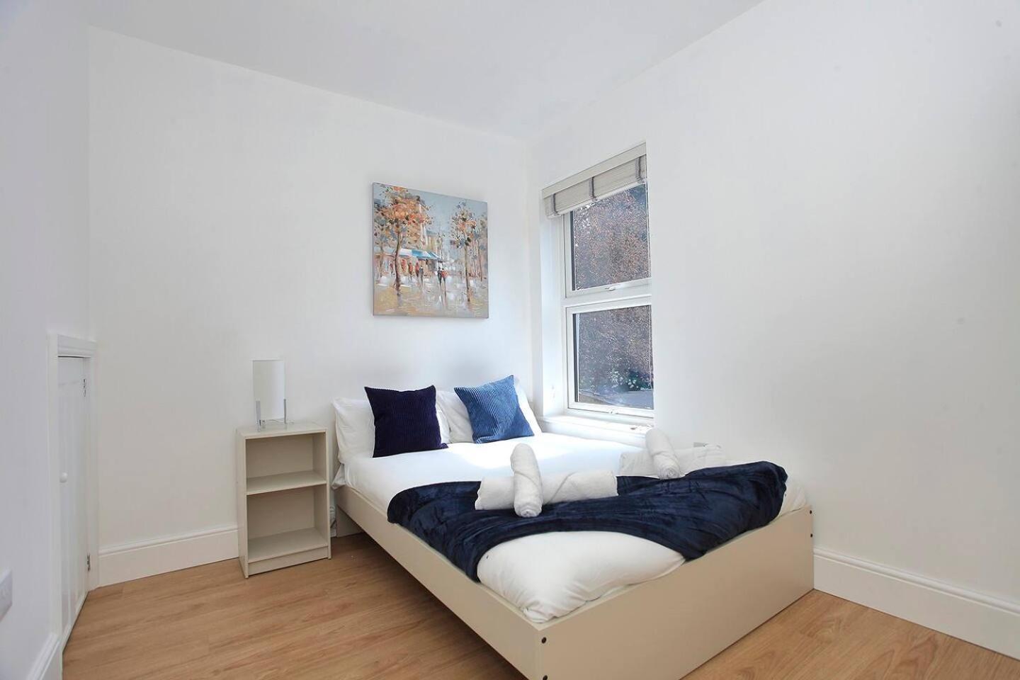Westfield House Ensuites - Whole * Peterborough