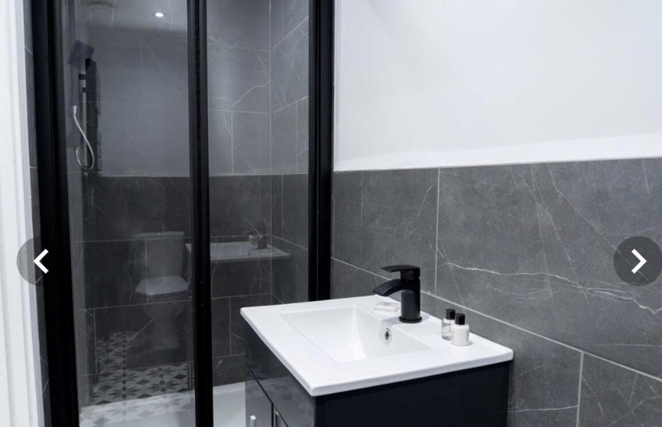 Franchise House - Free Parking & Wifi - Contractor Friendly - Long Welcome *